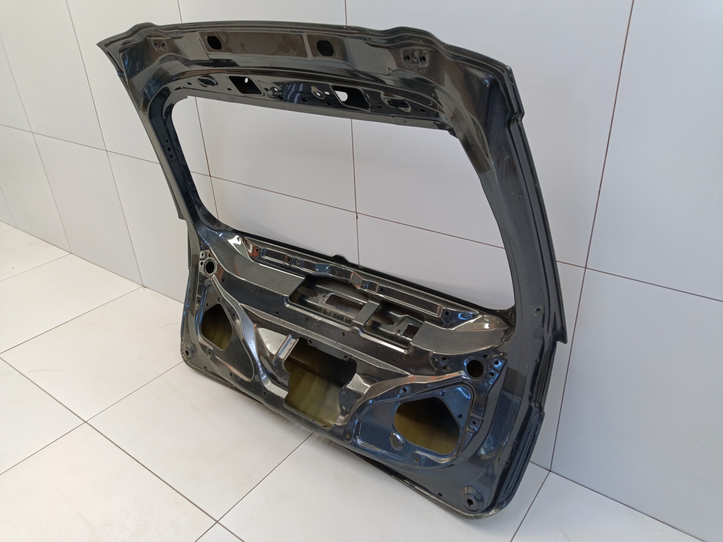 Крышка багажника Mitsubishi Outlander 3 Restail 2