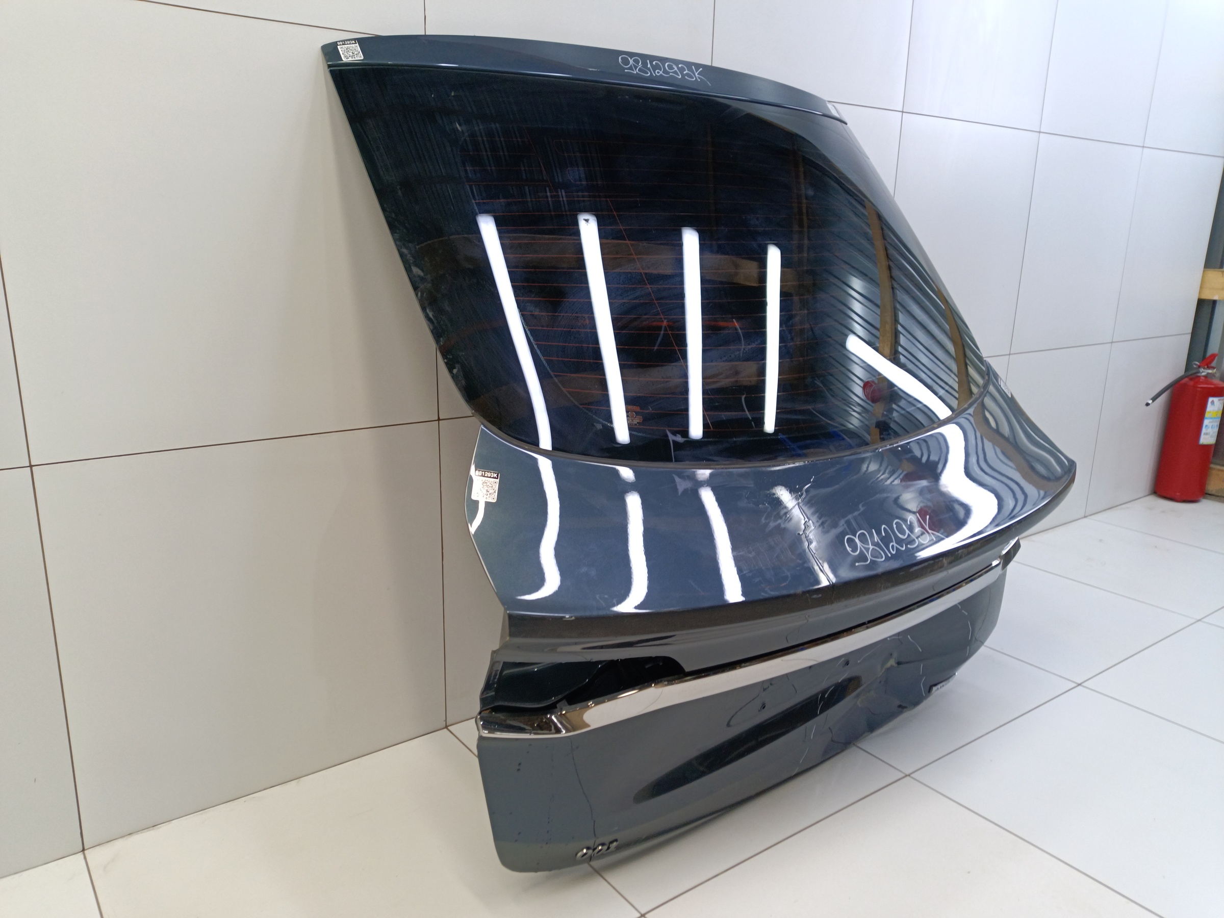 Крышка багажника Geely Tugella