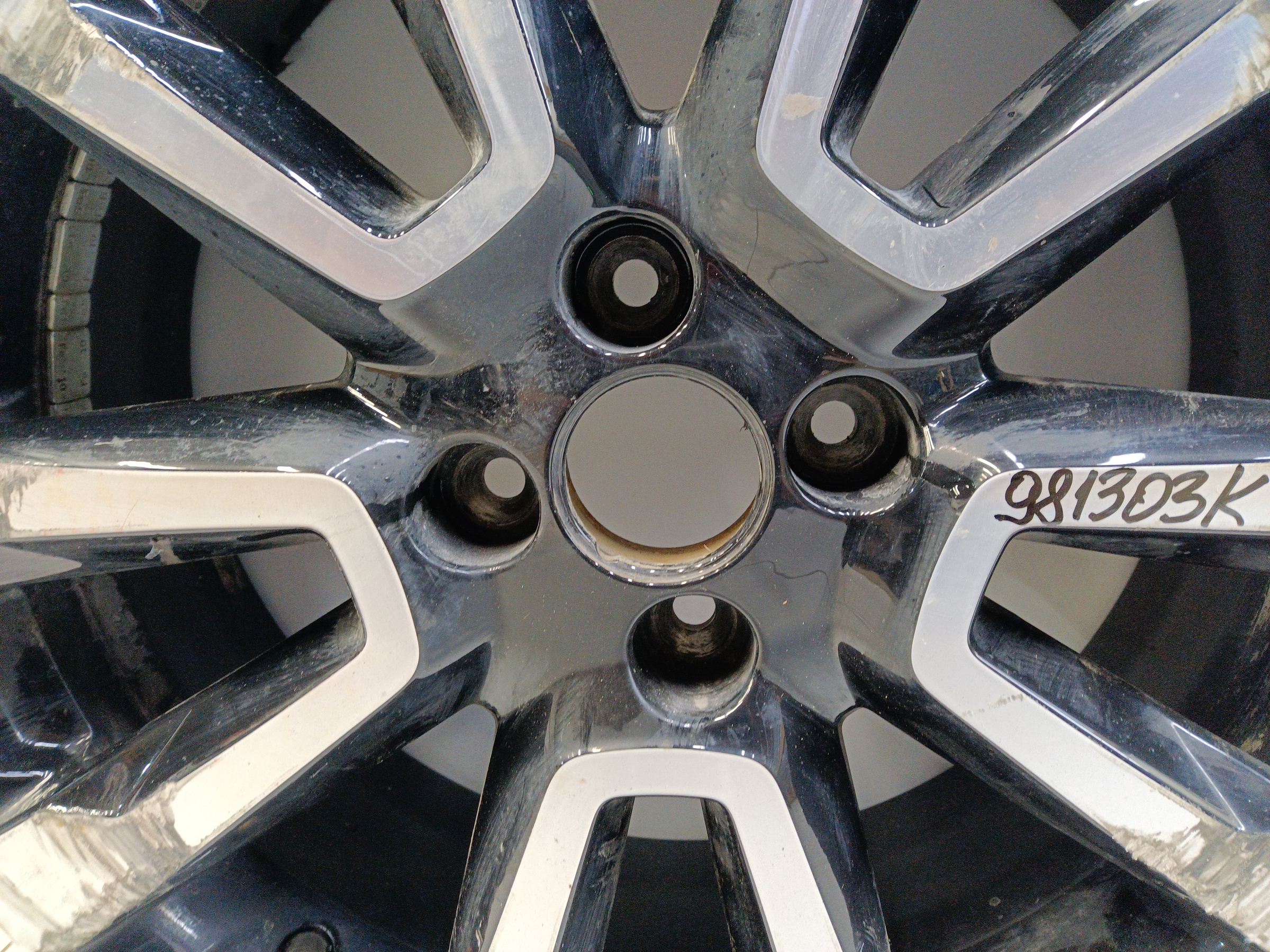 Диск колеса литой Lada Vesta Cross R17