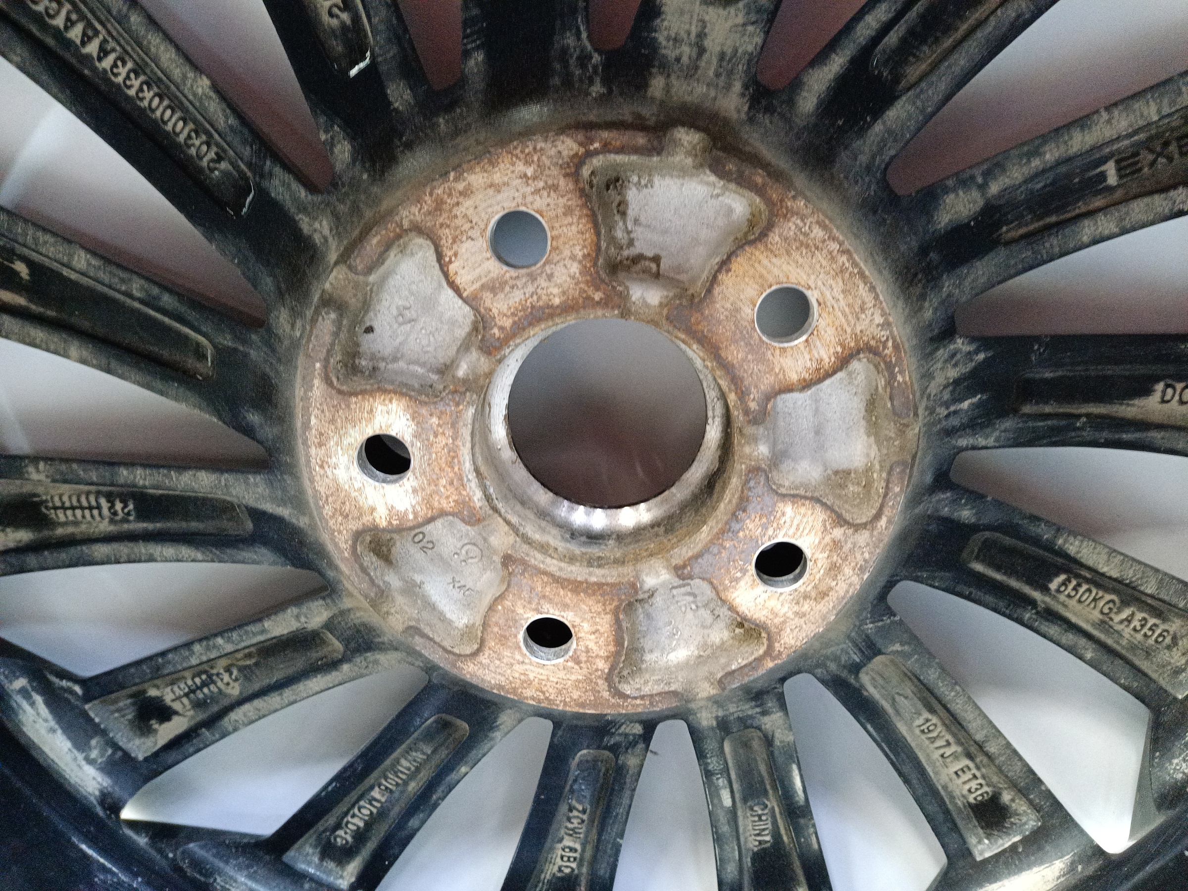 Диск колеса литой EXEED TXL R19