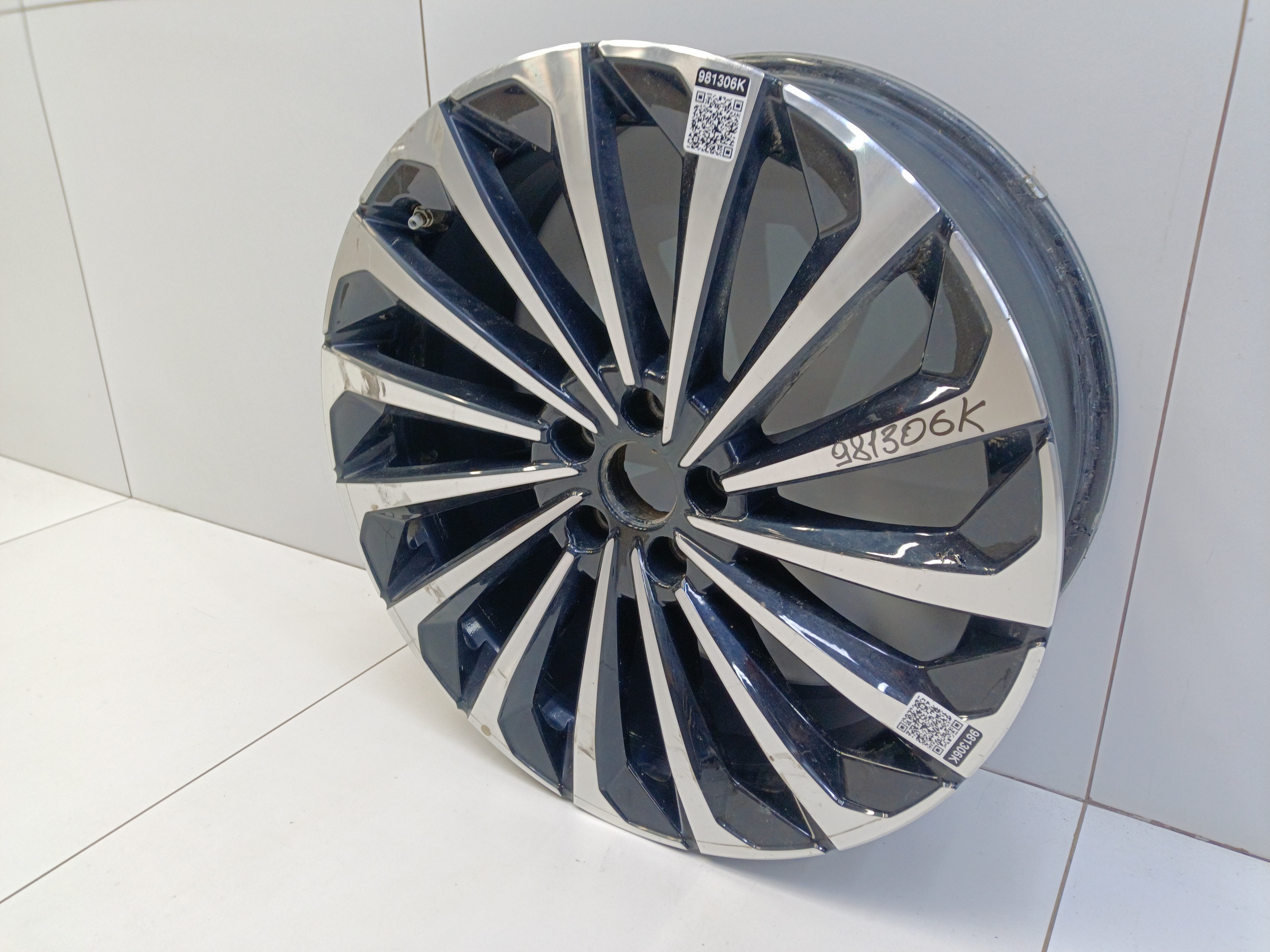Диск колеса литой EXEED TXL R19