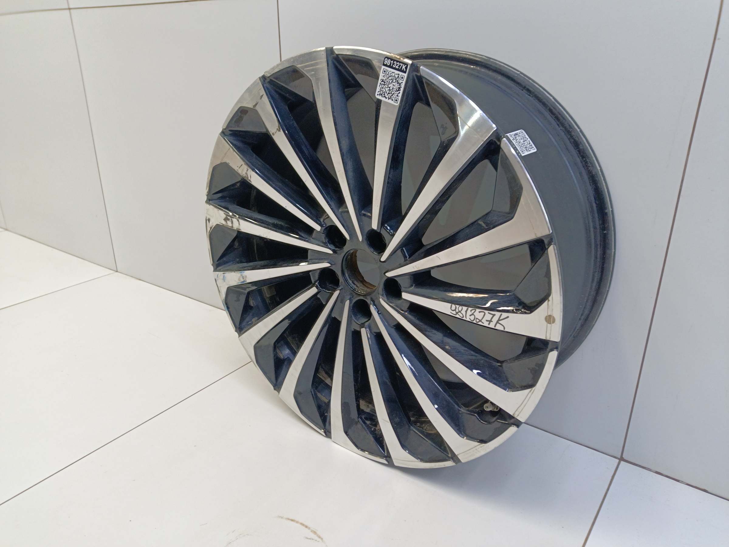 Диск колеса литой EXEED TXL R19