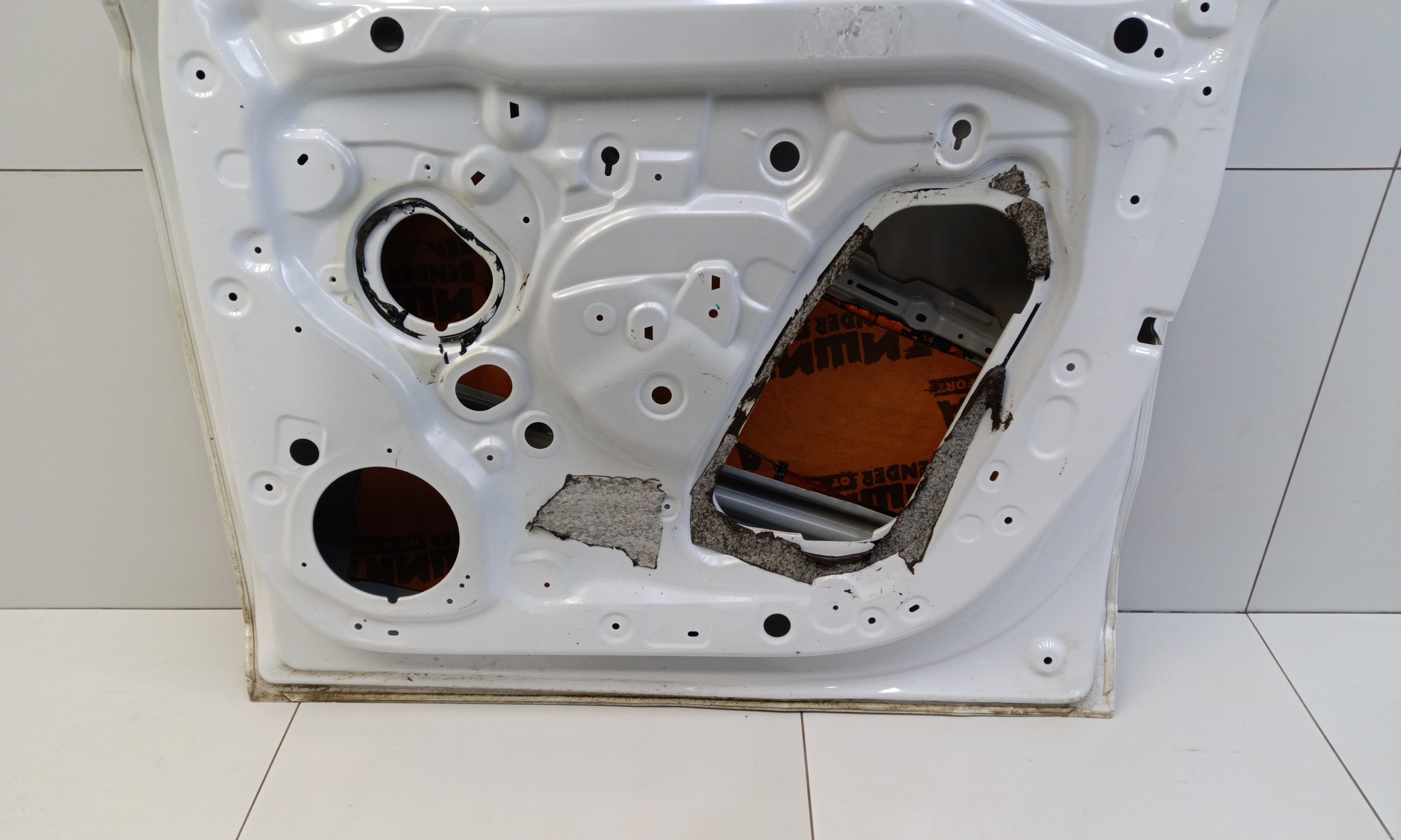 Дверь передняя правая Geely Monjaro