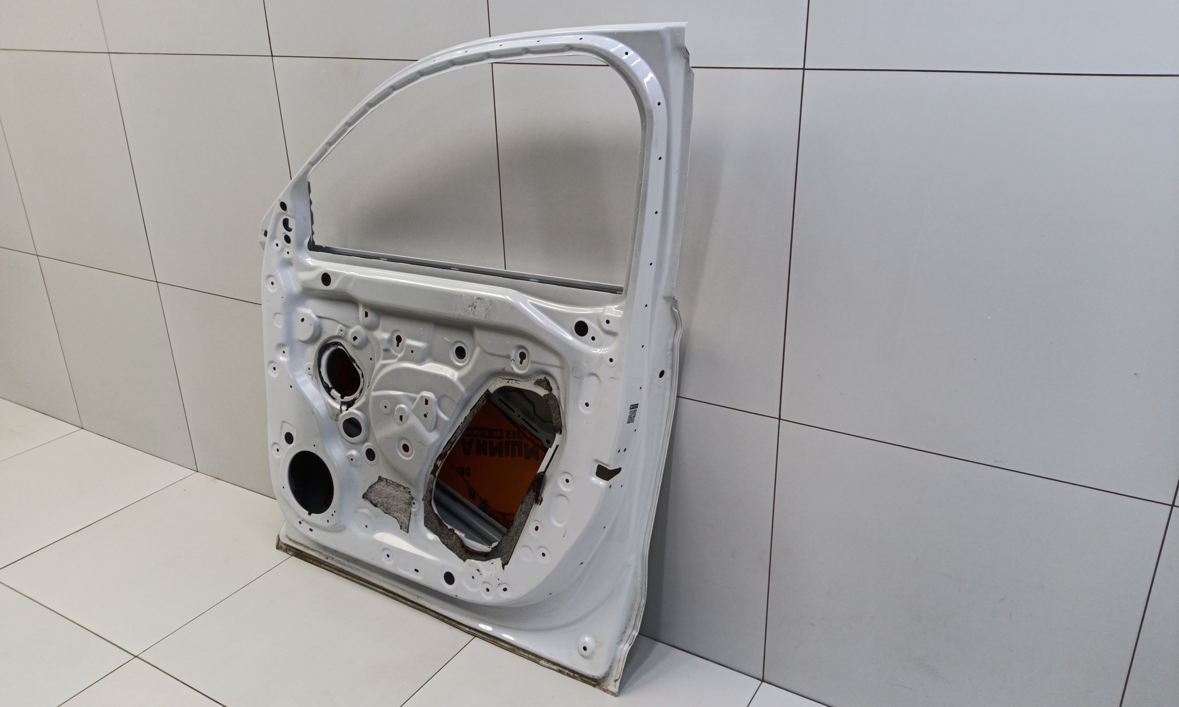 Дверь передняя правая Geely Monjaro