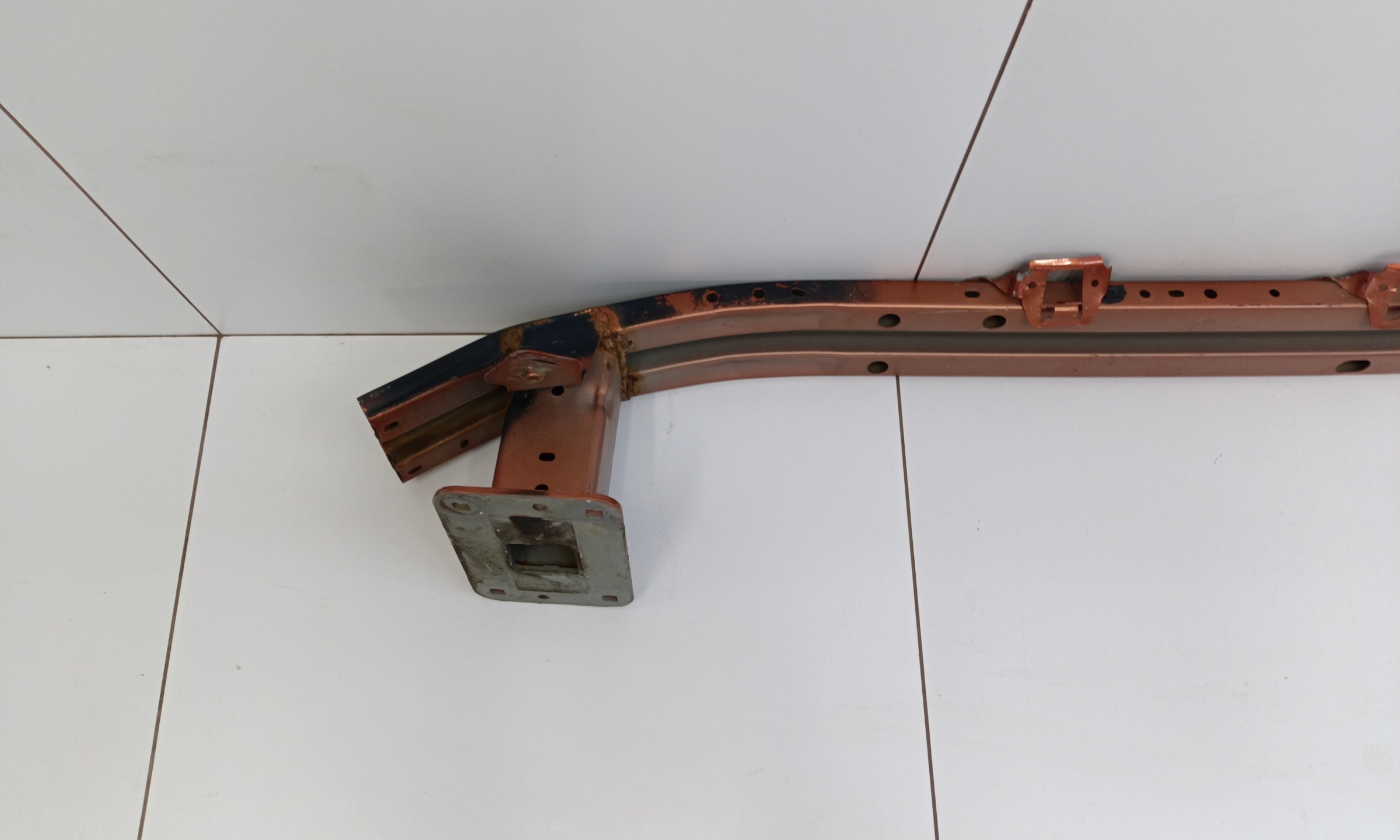 Усилитель переднего бампера Haval Dargo