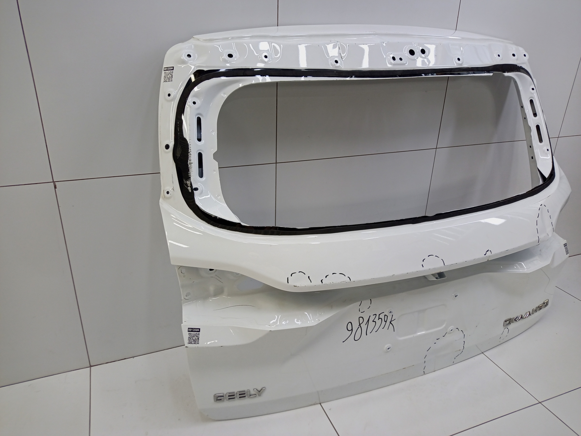 Крышка багажника Geely Okavango Restail