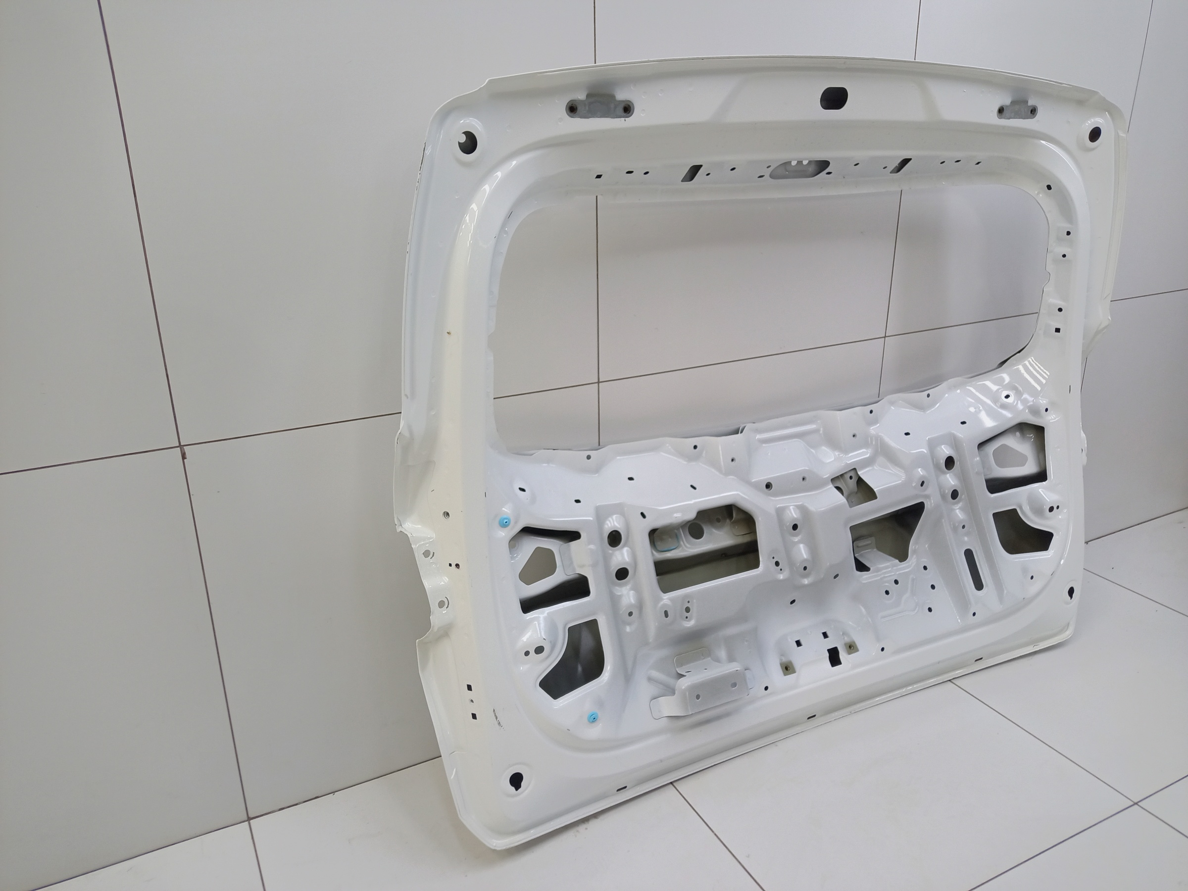 Крышка багажника Geely Okavango Restail