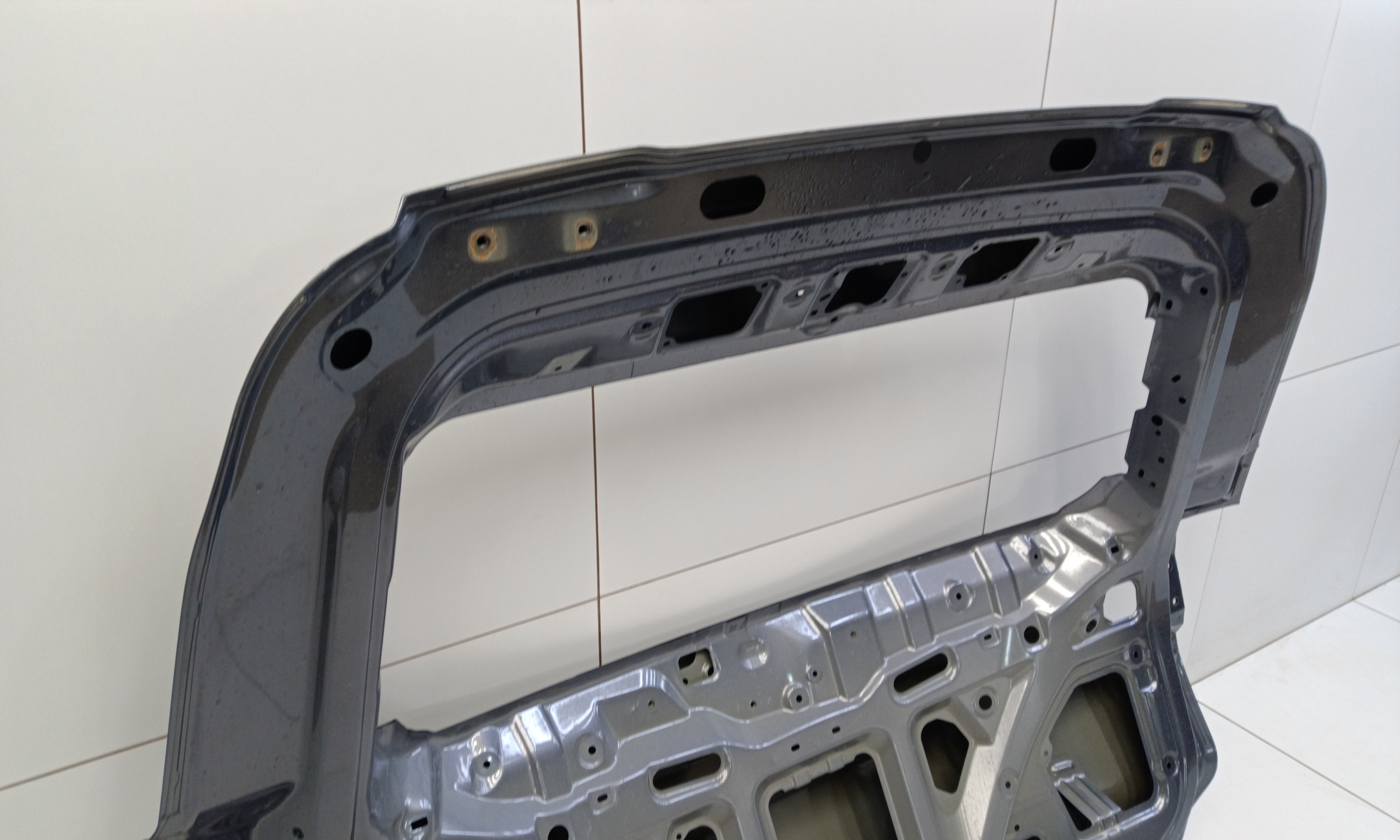 Крышка багажника Chery Tiggo 8
