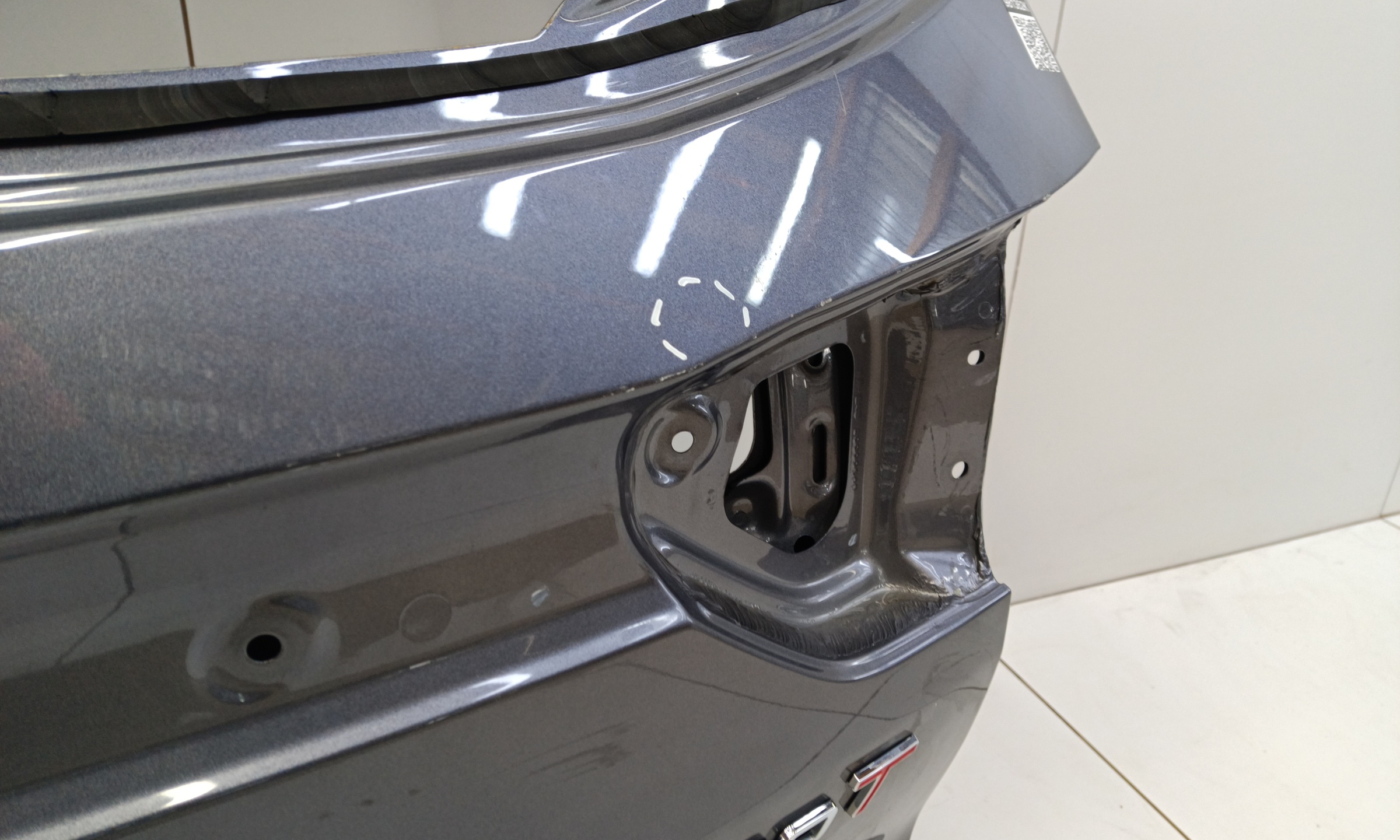 Крышка багажника Chery Tiggo 8