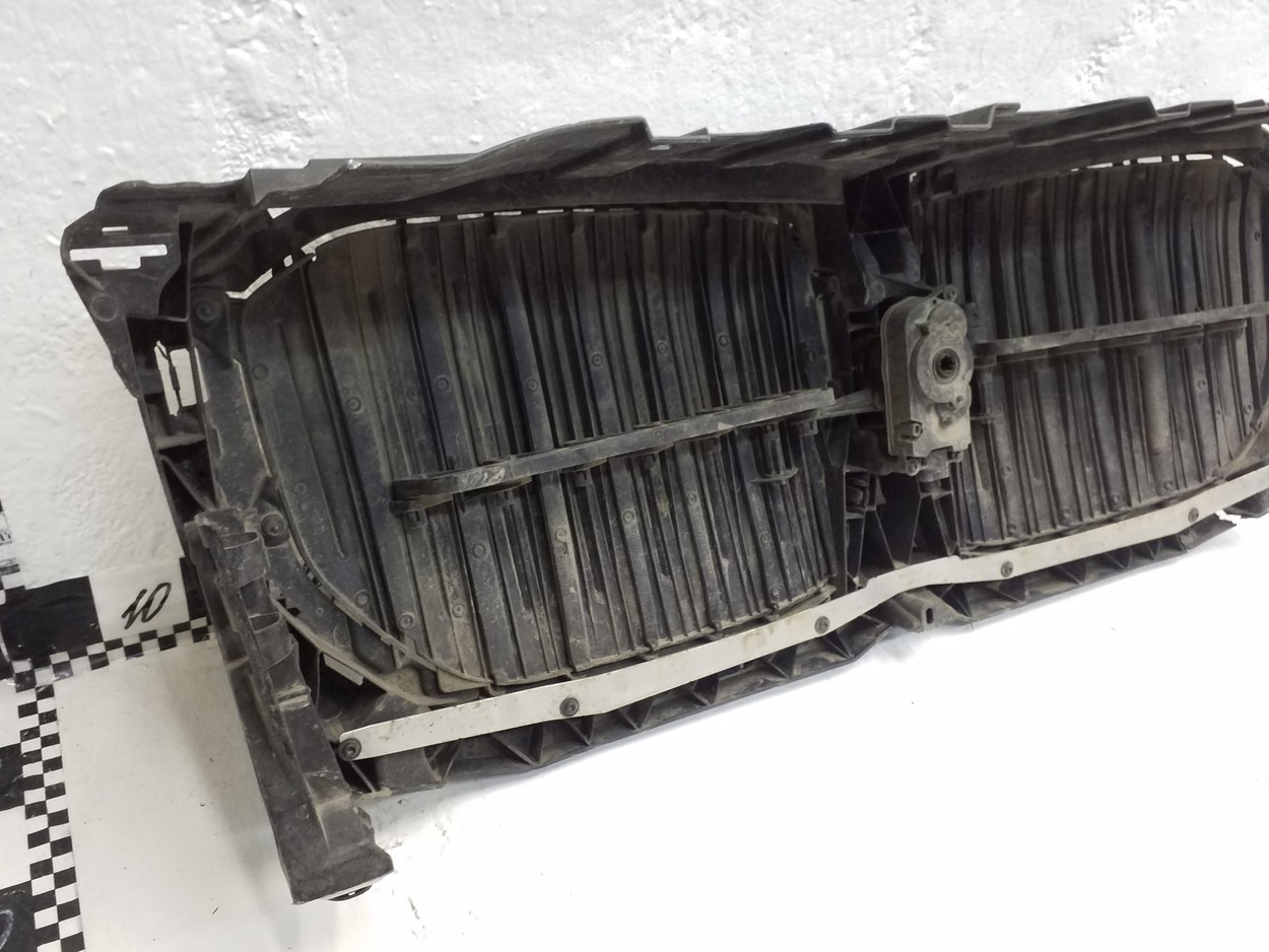 Жалюзи решетки радиатора черные BMW X5 G05
