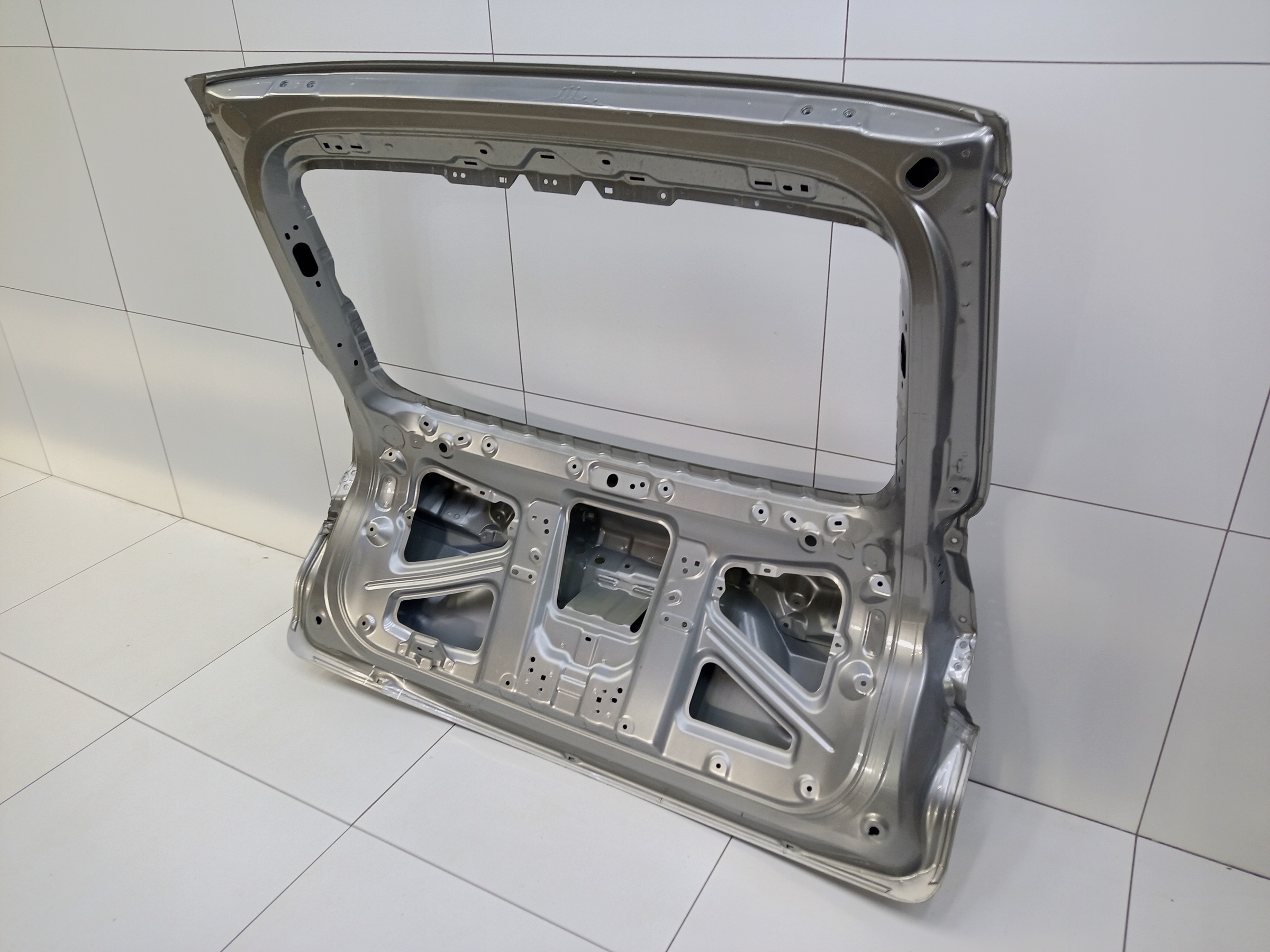 Крышка багажника Haval F7x
