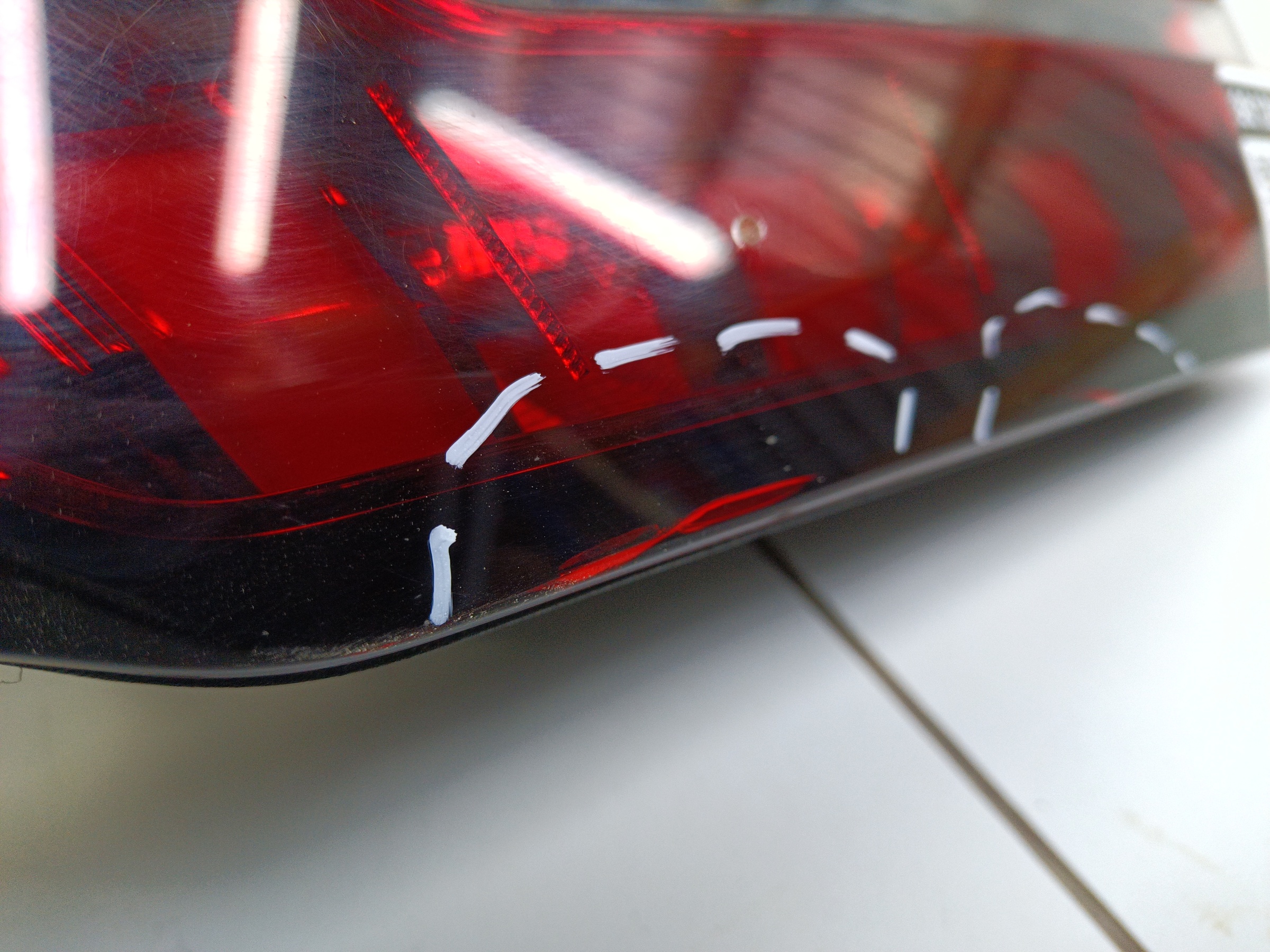 Фонарь крышки багажника Geely Monjaro LED