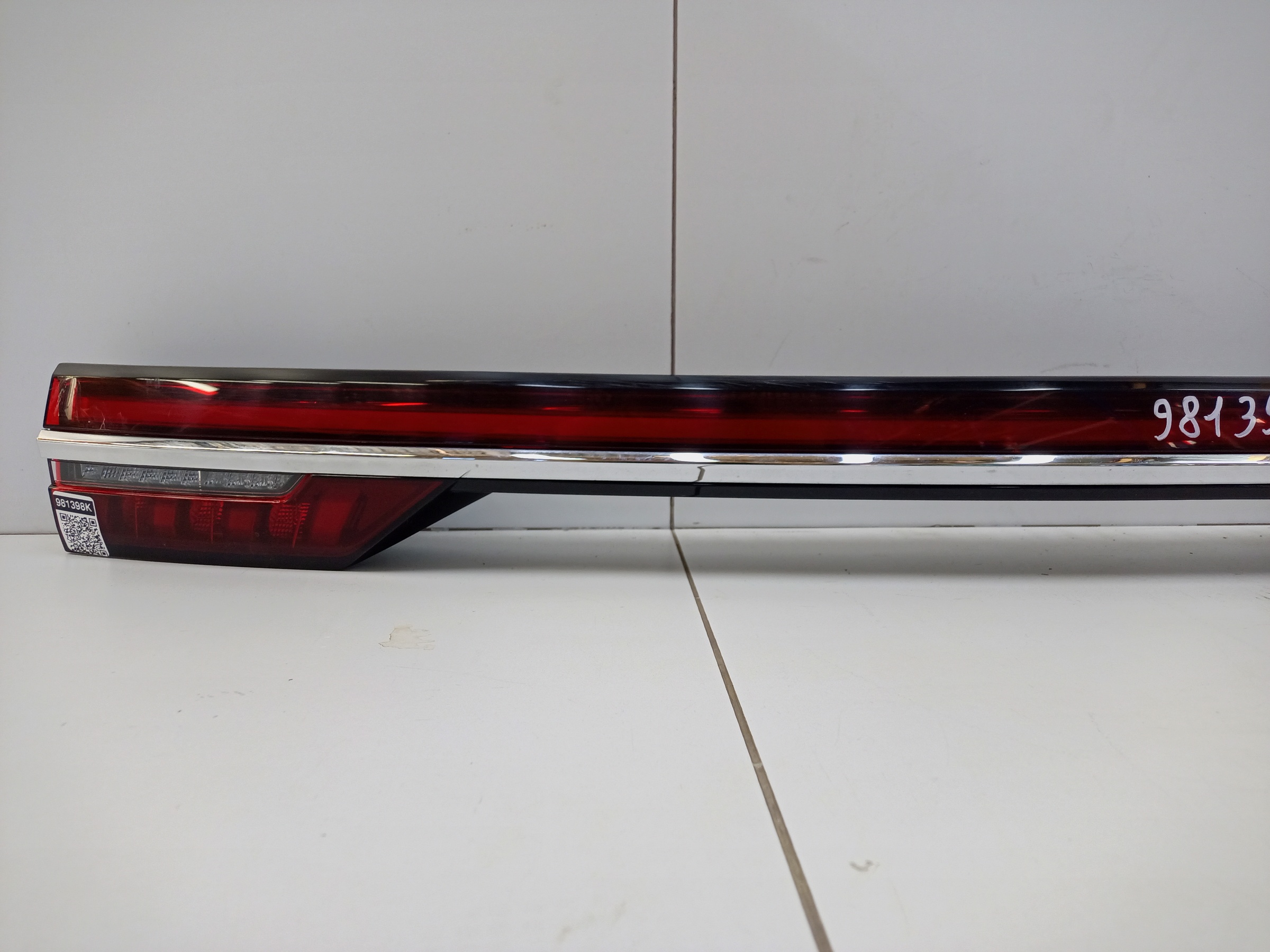 Фонарь крышки багажника Geely Monjaro LED