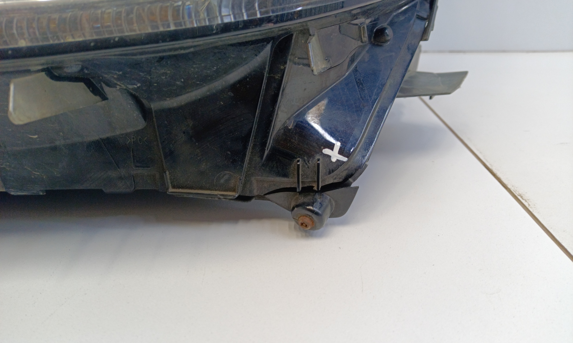 Фара передняя левая Lexus LX 3 Restail 2 LED под 2 блока