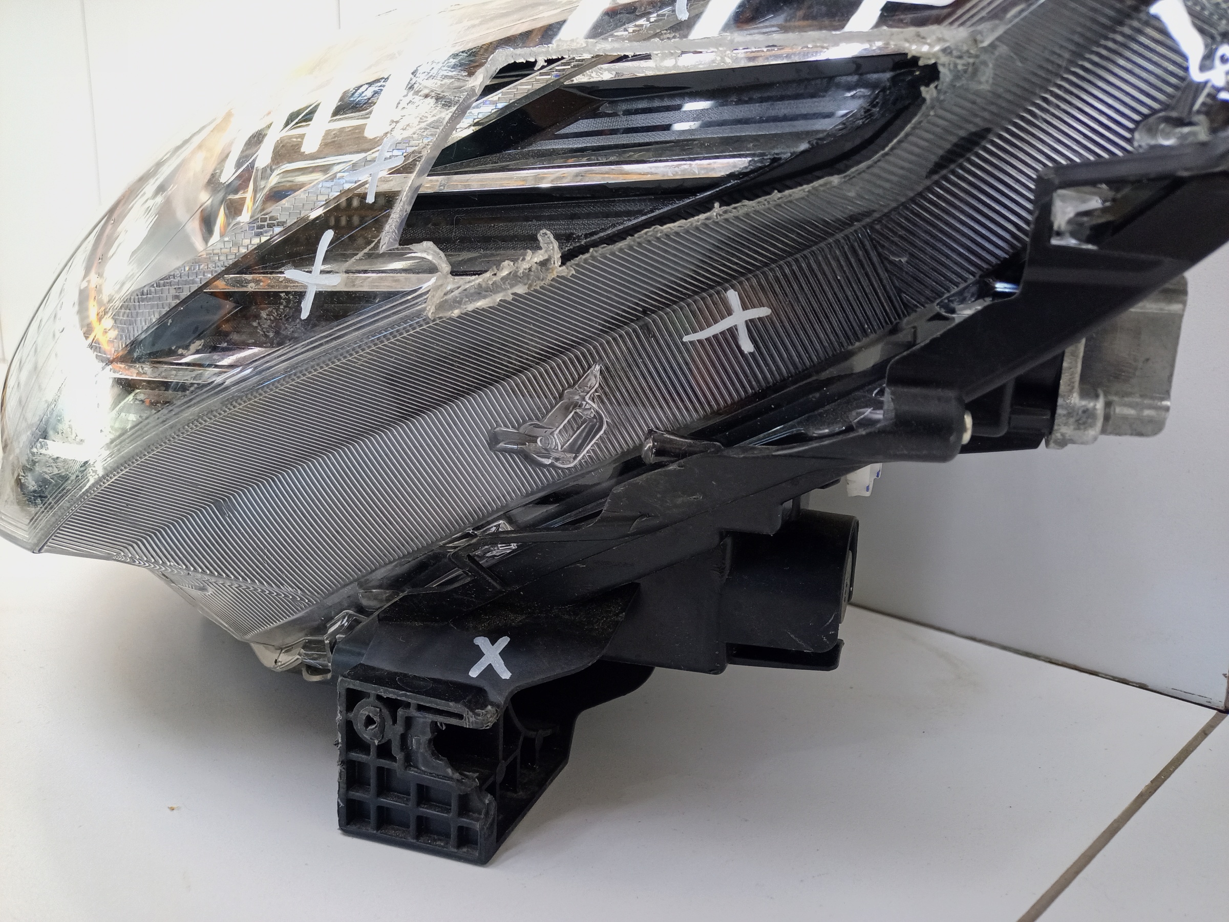 Фара передняя левая Haval Jolion LED