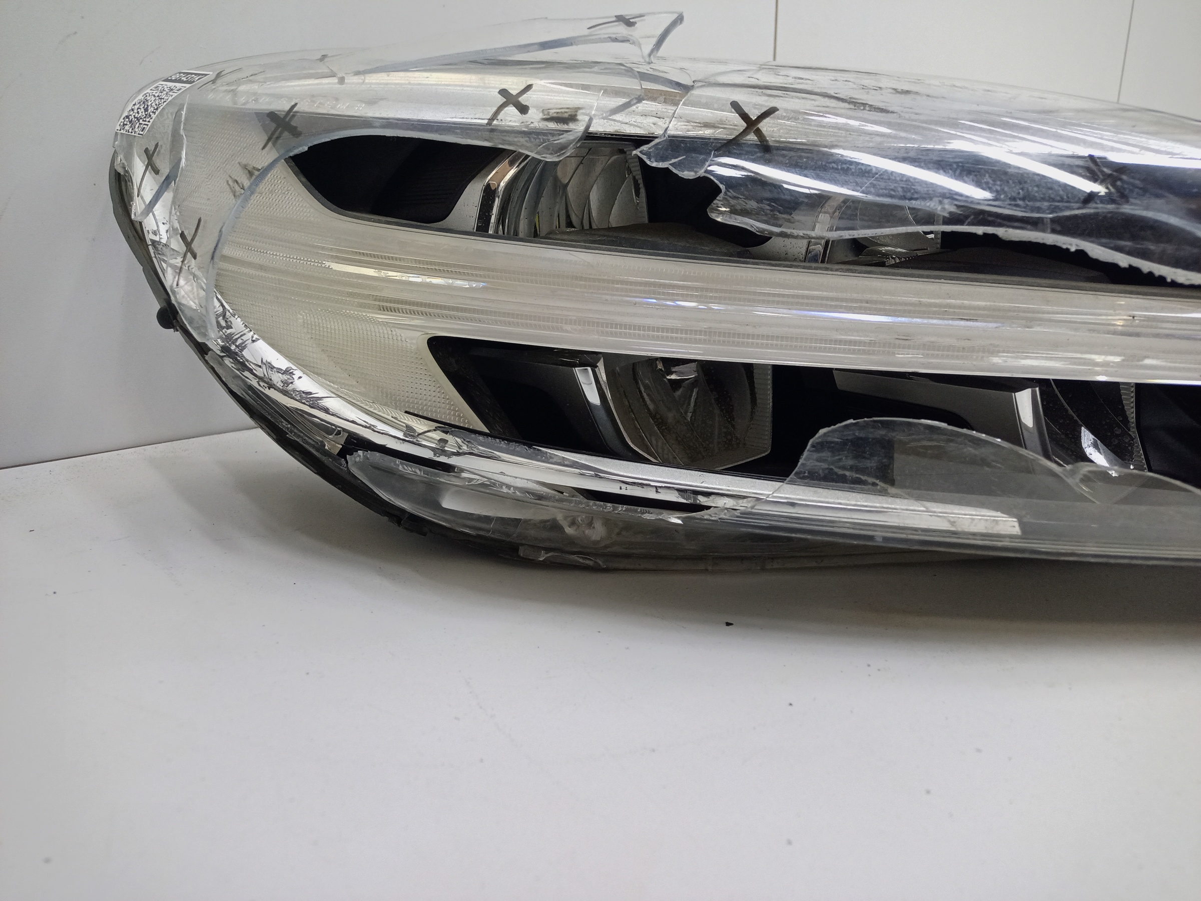 Фара передняя правая Volvo V40 Cross Country Restail FullLED