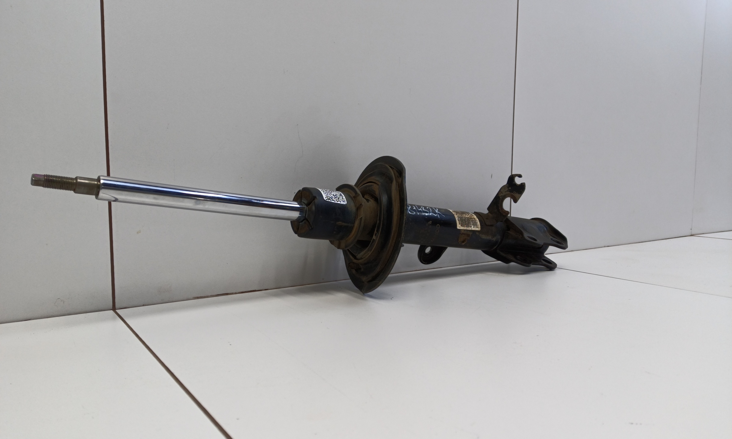 Амортизатор передней подвески правый Chery Tiggo 8 Pro Max