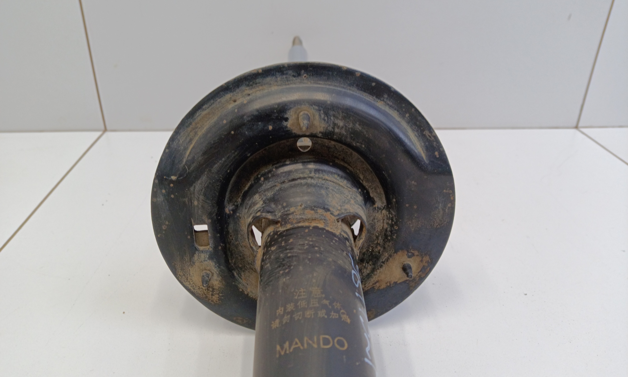 Амортизатор передней подвески правый Chery Tiggo 8 Pro Max