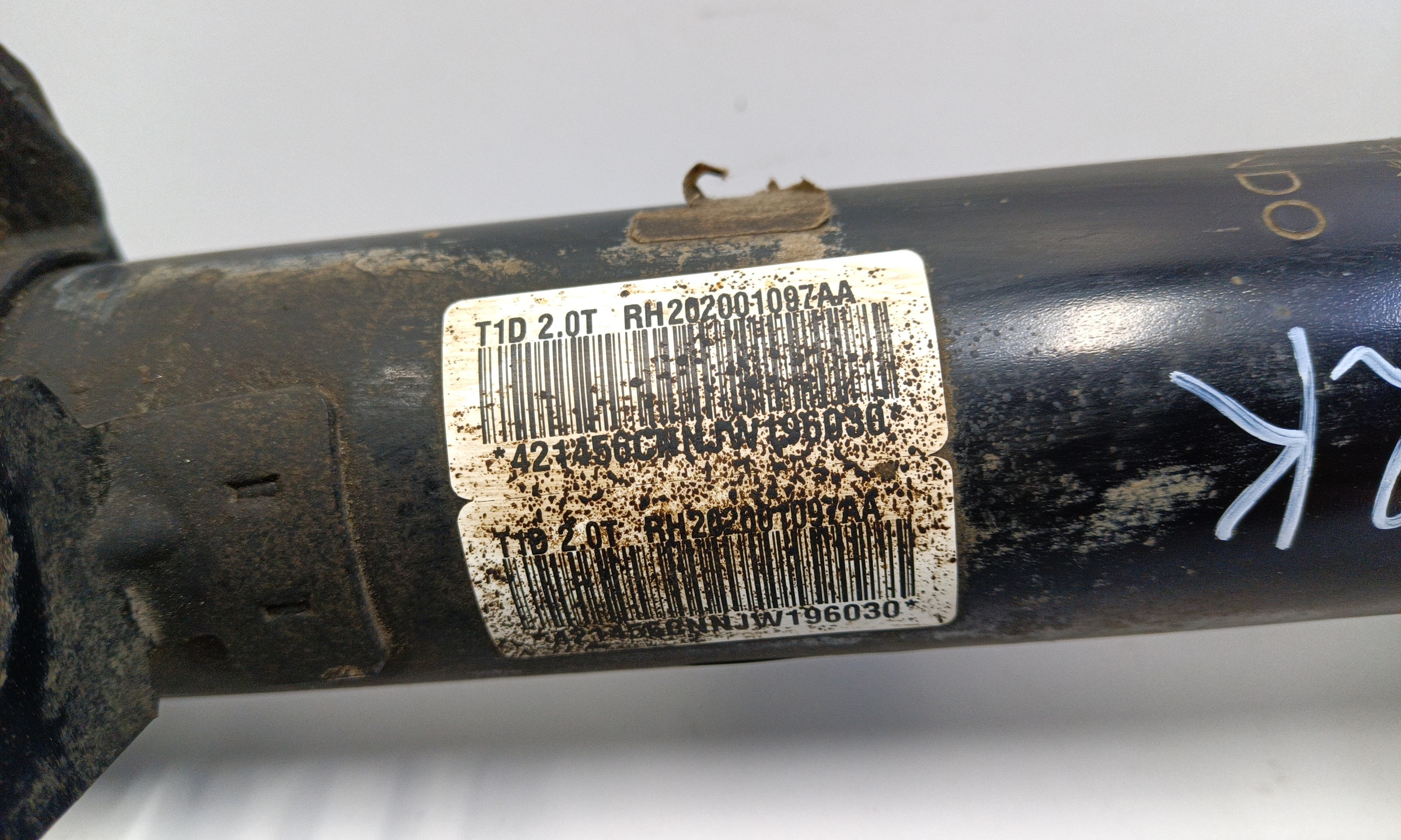 Амортизатор передней подвески правый Chery Tiggo 8 Pro Max