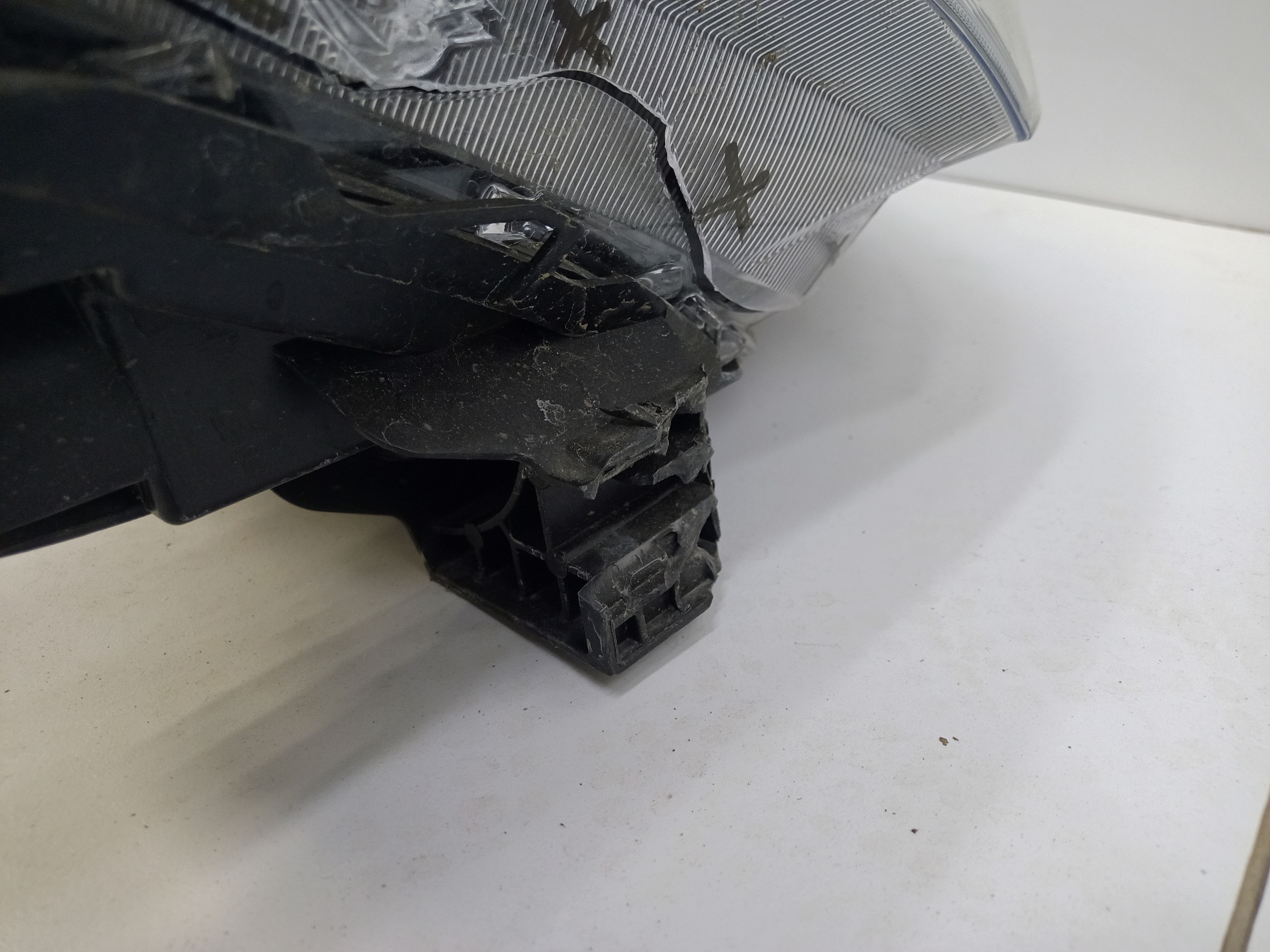 Фара передняя правая Haval Jolion LED