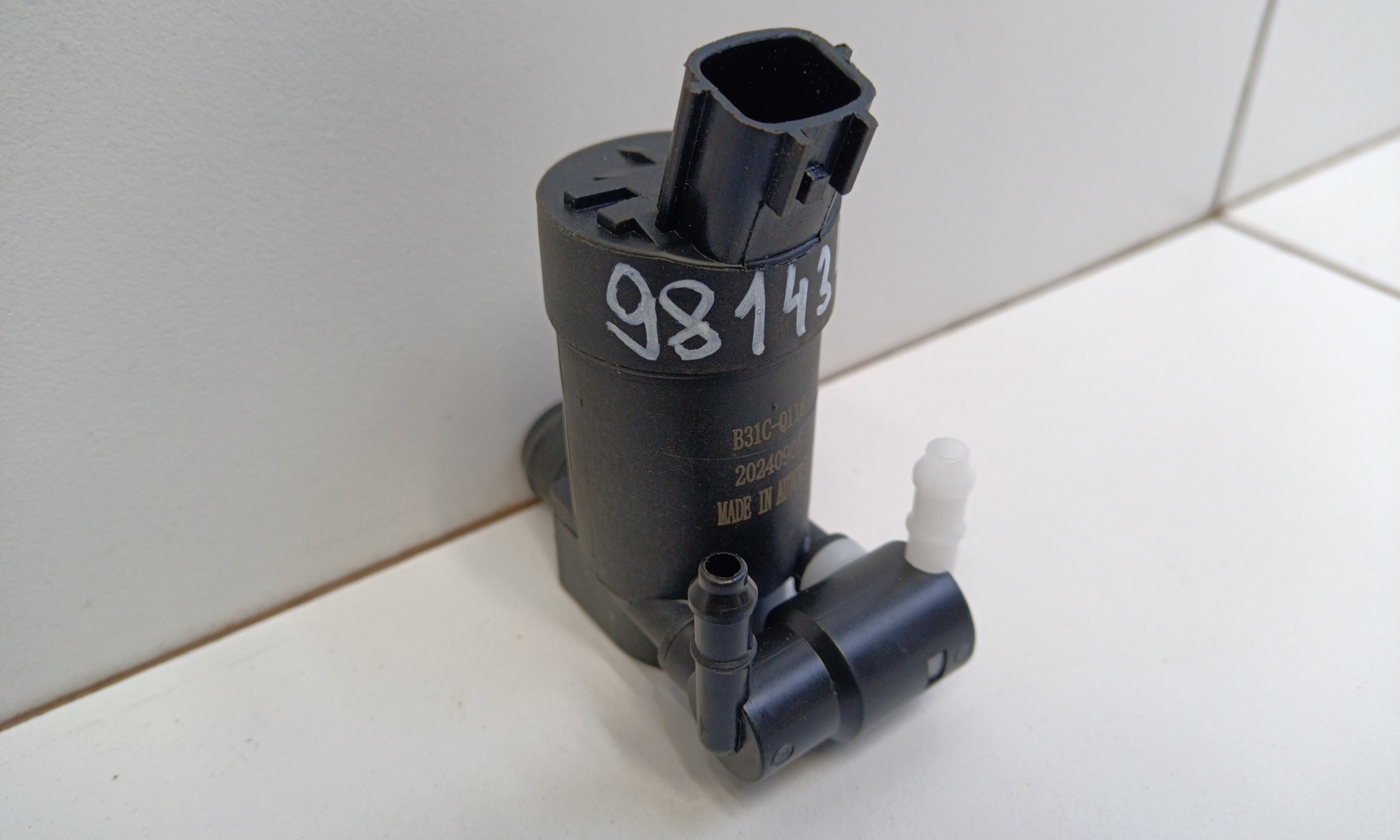 Насос омывателя лобового стекла Chery Tiggo 4