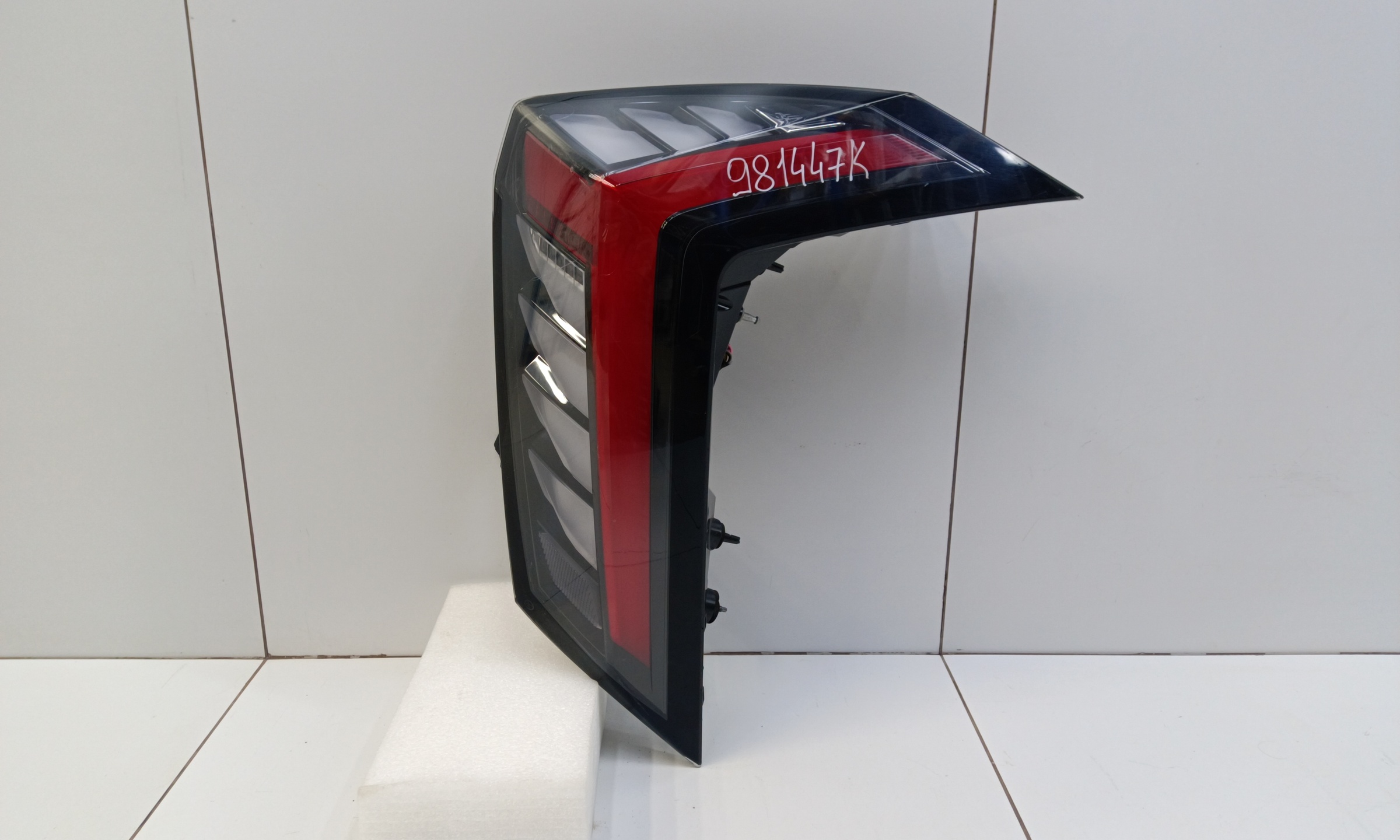 Фонарь задний правый Geely Atlas 2 LED