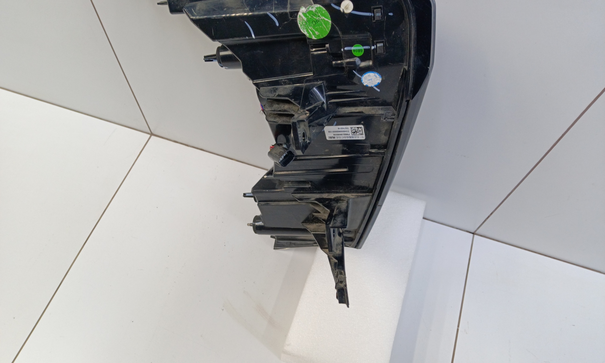 Фонарь задний правый Geely Atlas 2 LED