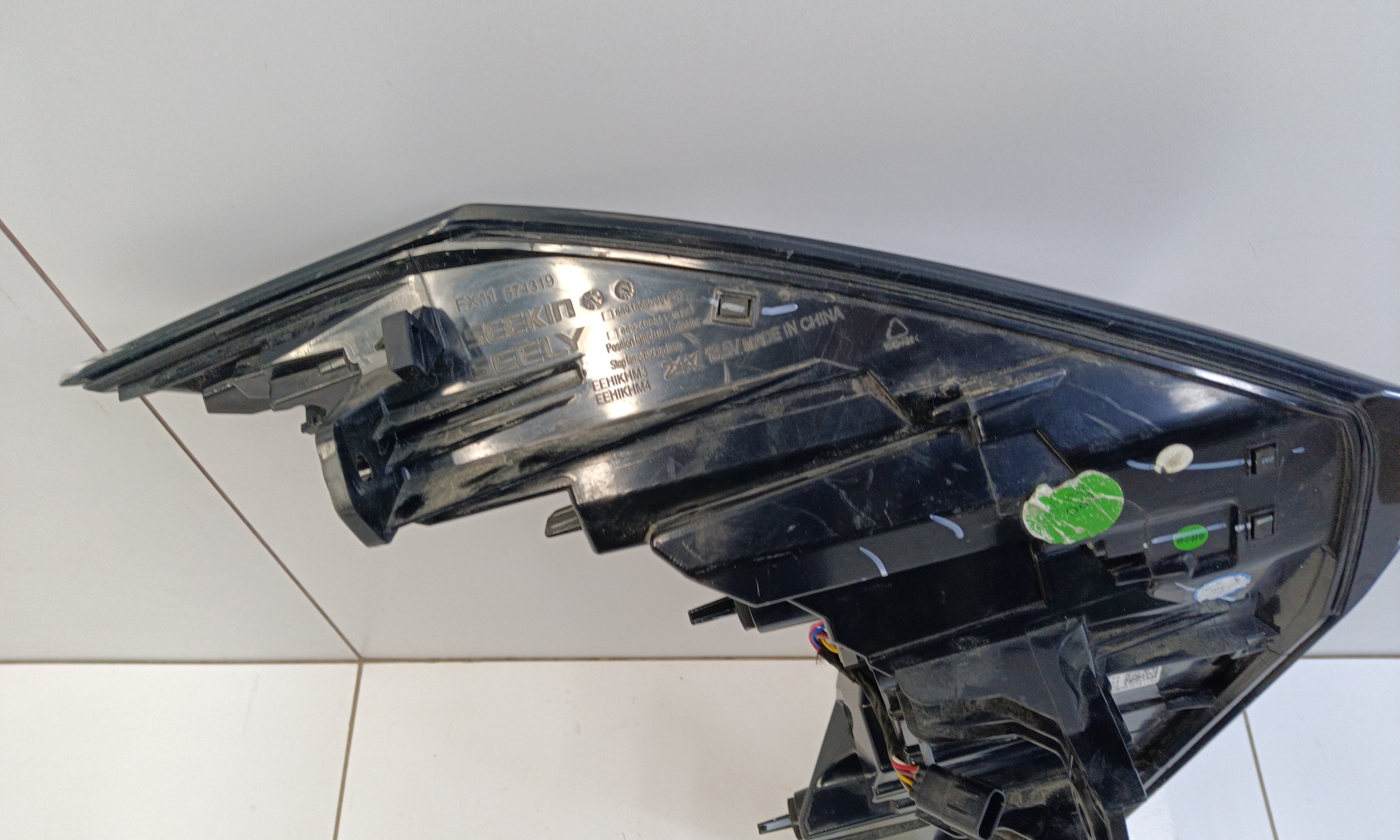 Фонарь задний правый Geely Atlas 2 LED