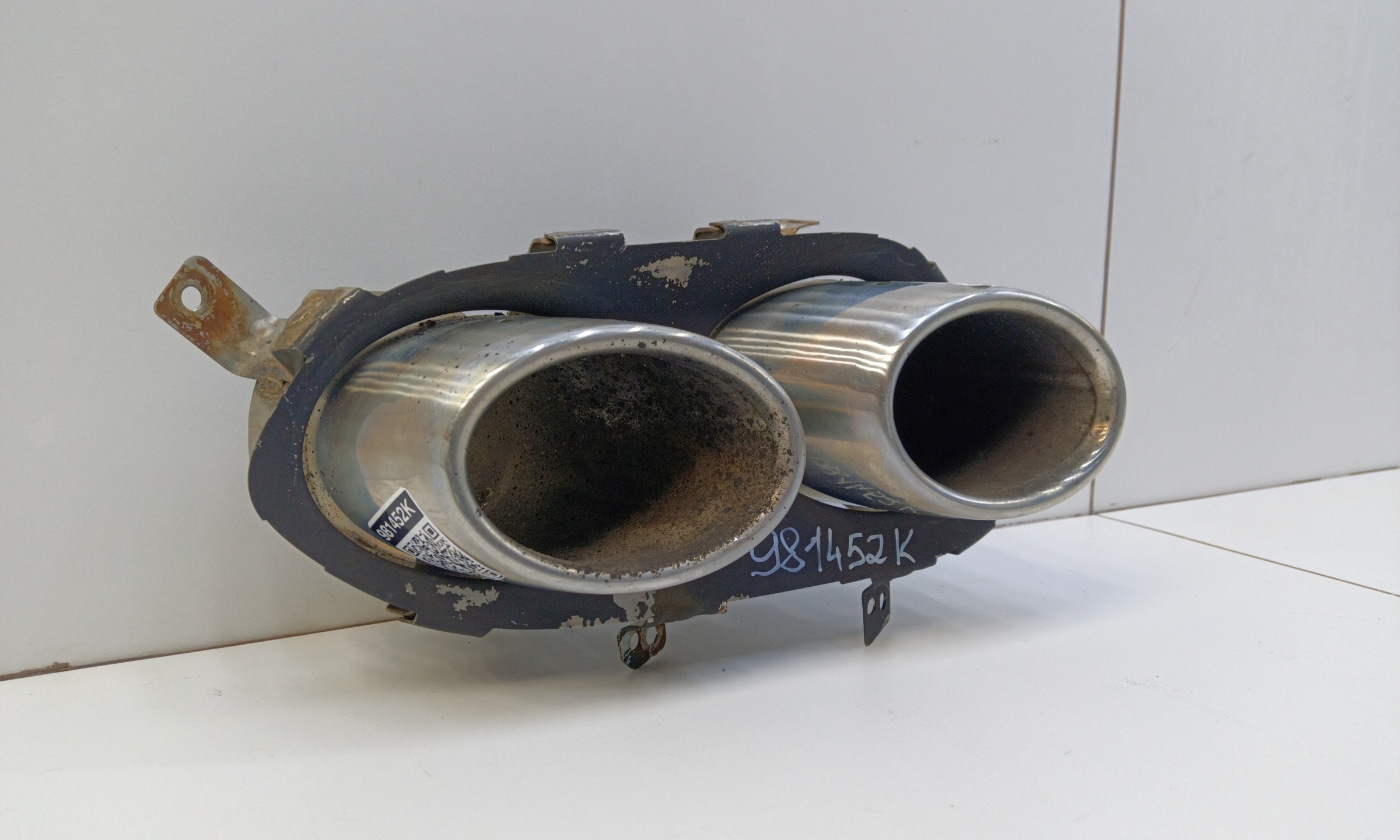 Насадка глушителя правая Geely Tugella Restail