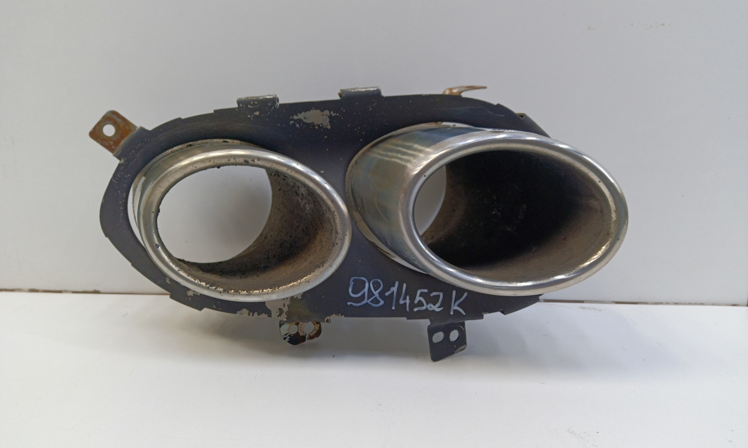 Насадка глушителя правая Geely Tugella Restail