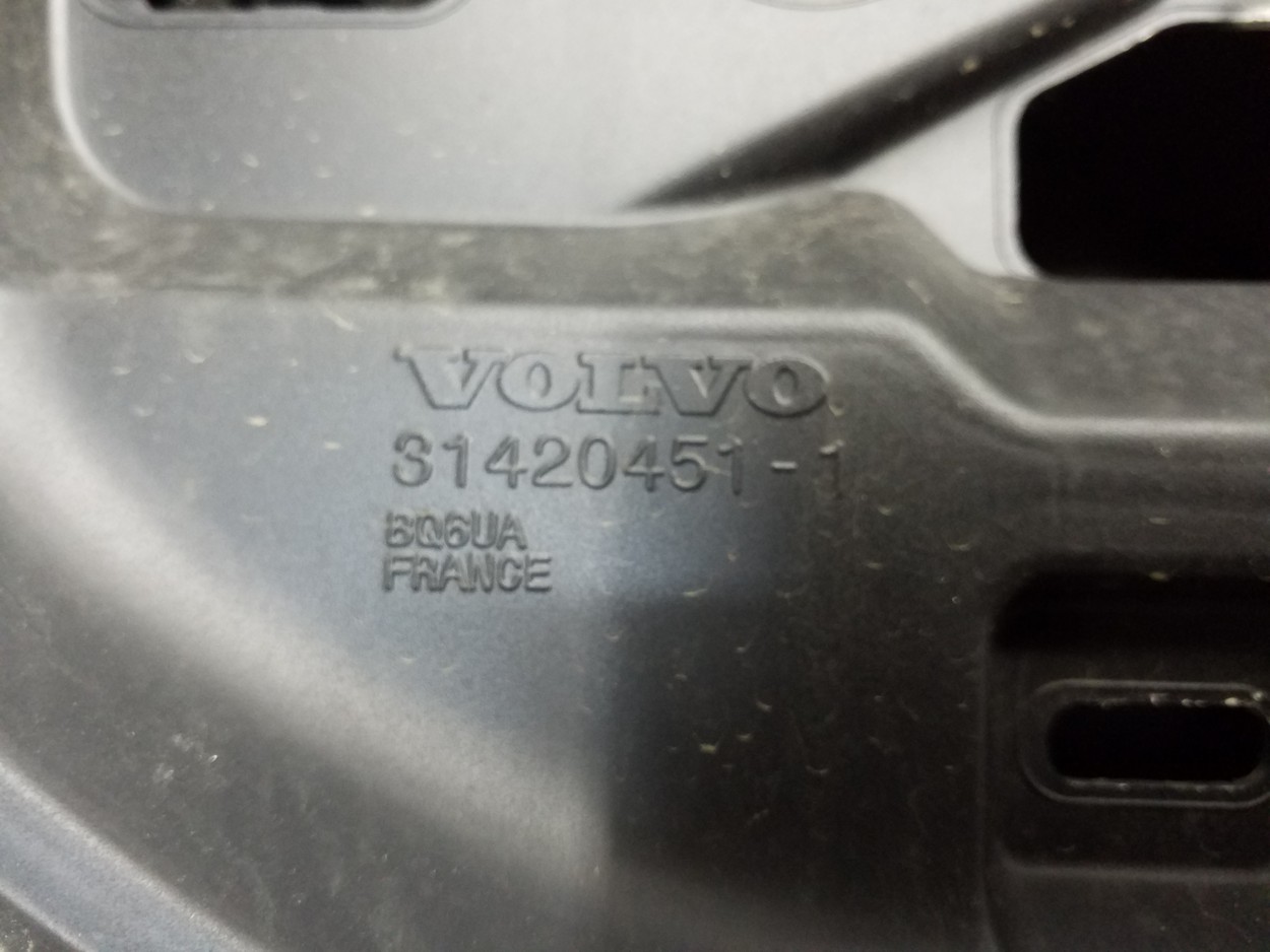 Крышка багажника Volvo XC60 2