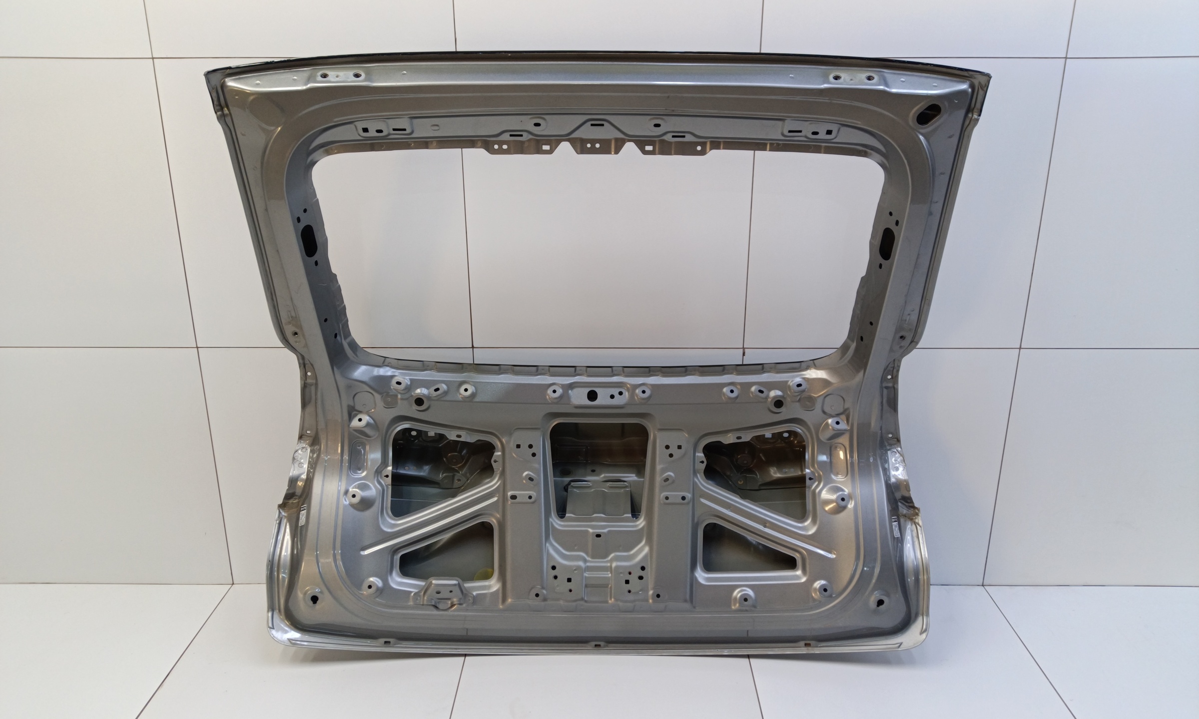 Крышка багажника Haval F7x
