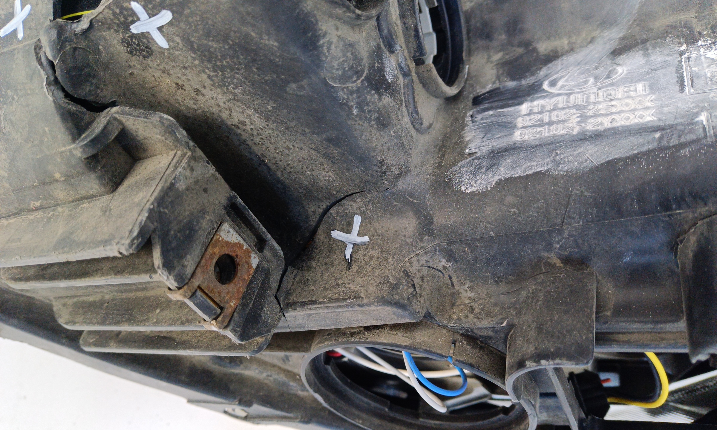 Фара передняя правая Hyundai IX35 Restail ксенон