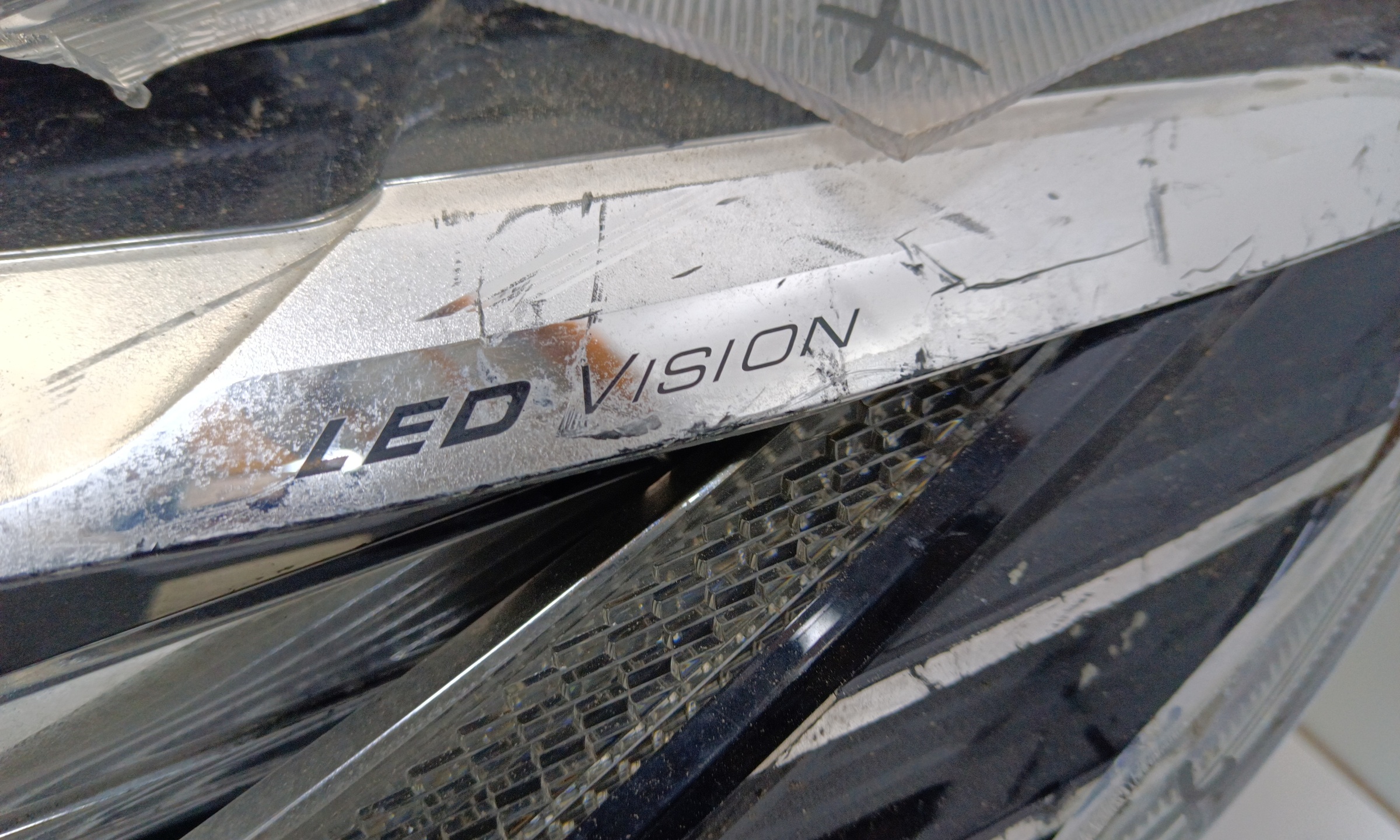 Фара передняя левая Haval Jolion LED