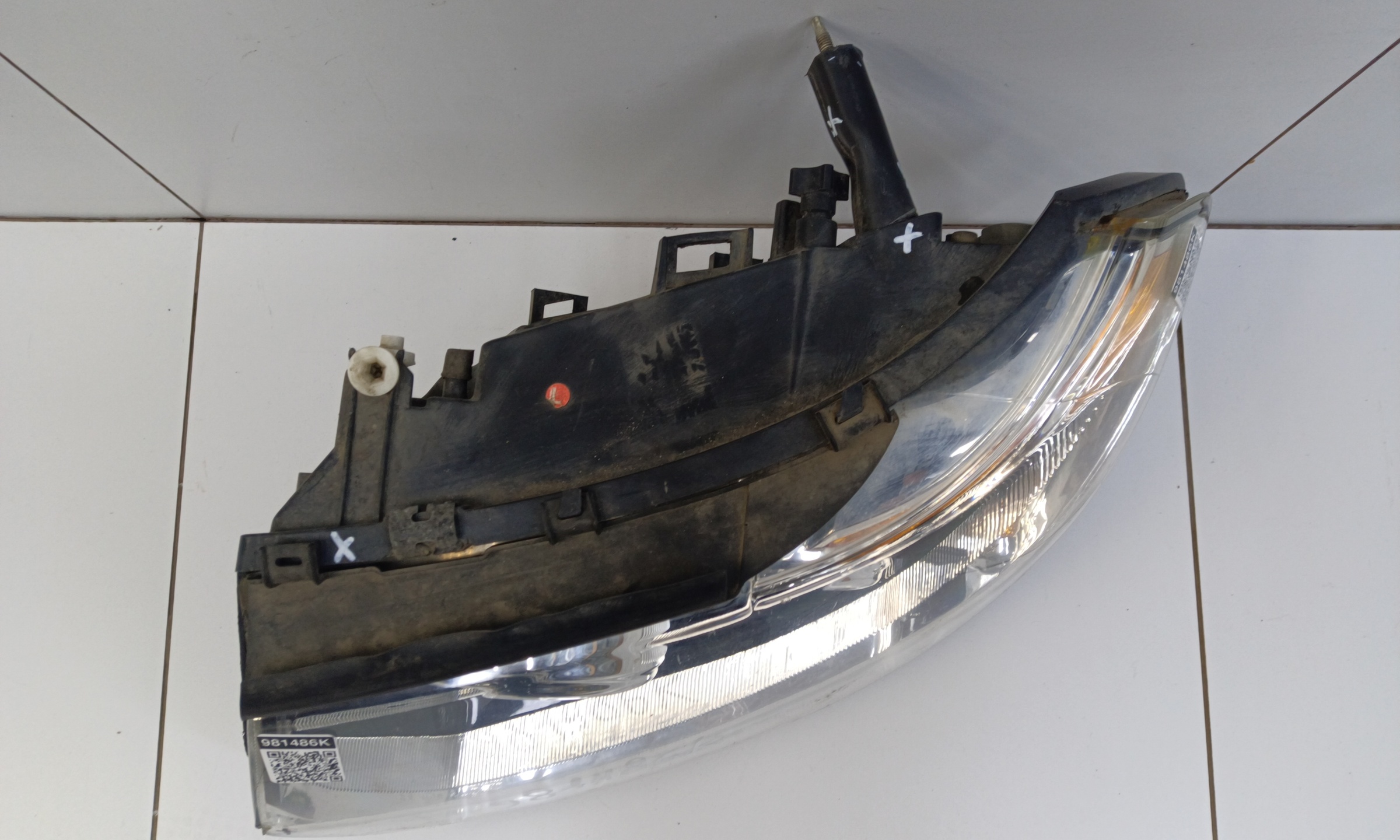 Фара передняя левая UAZ Patriot Restail 2 галоген с ДХО