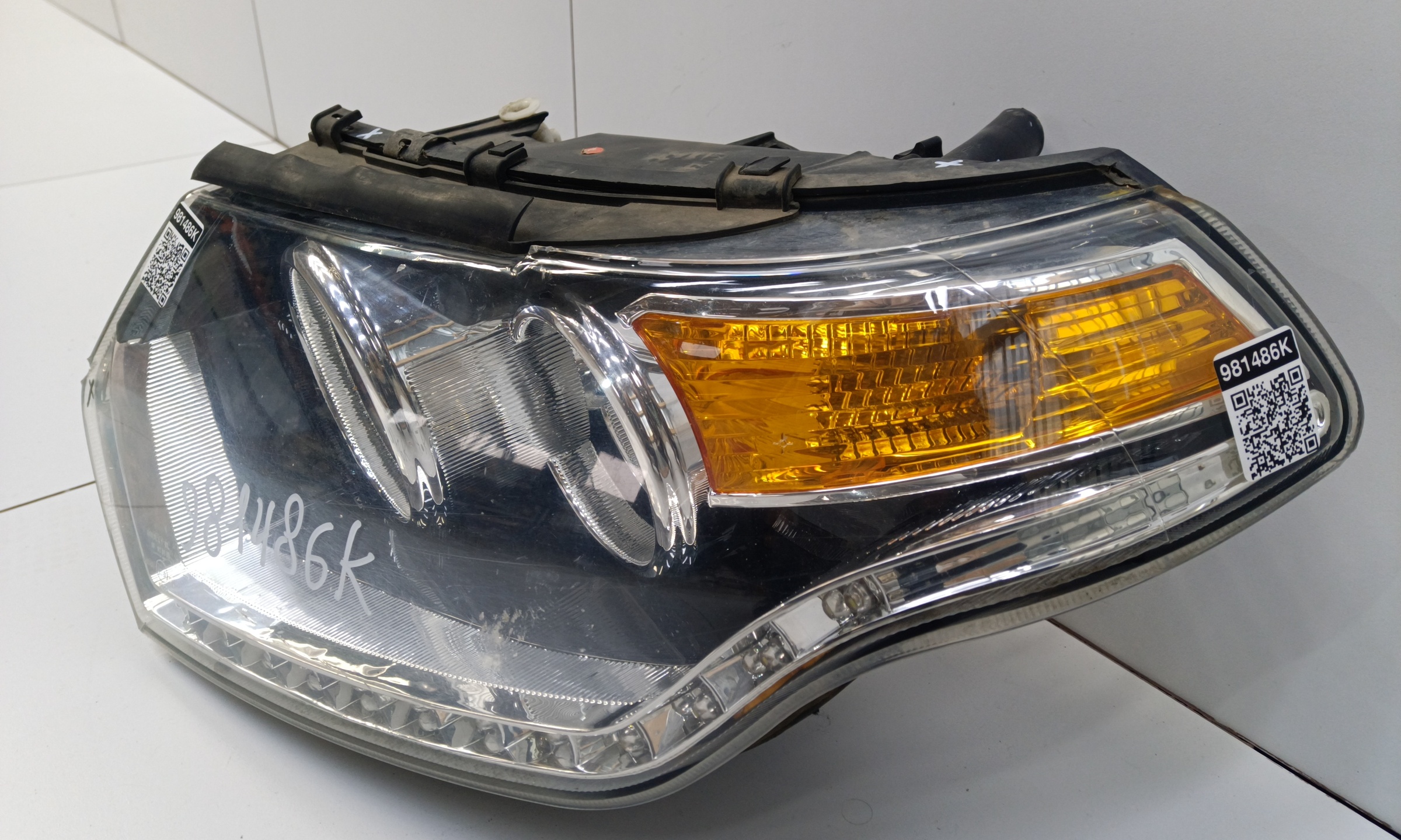 Фара передняя левая UAZ Patriot Restail 2 галоген с ДХО