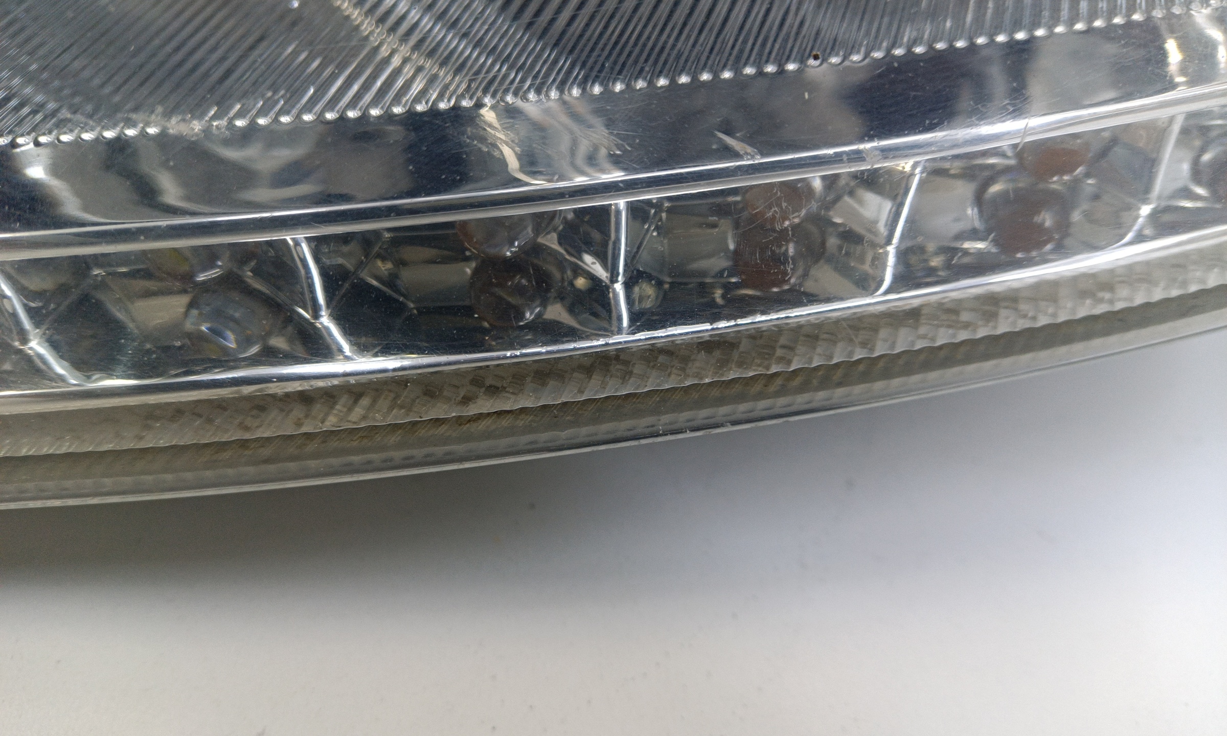 Фара передняя левая UAZ Patriot Restail 2 галоген с ДХО