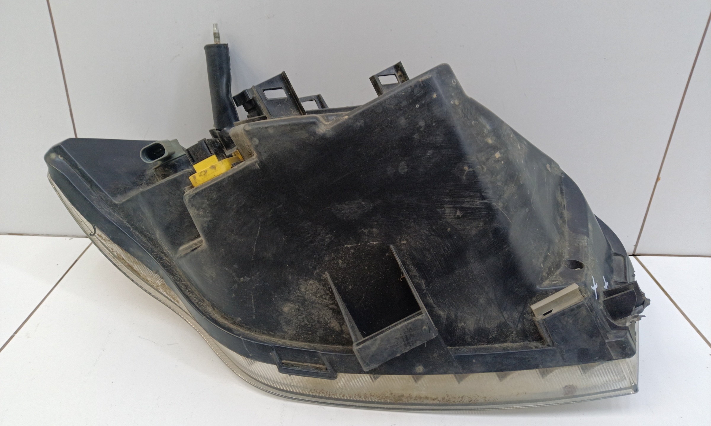 Фара передняя левая UAZ Patriot Restail 2 галоген с ДХО