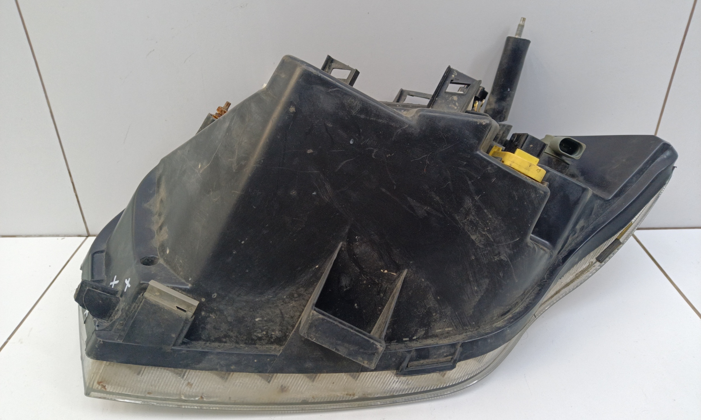 Фара передняя правая UAZ Patriot Restail 2 галоген с ДХО