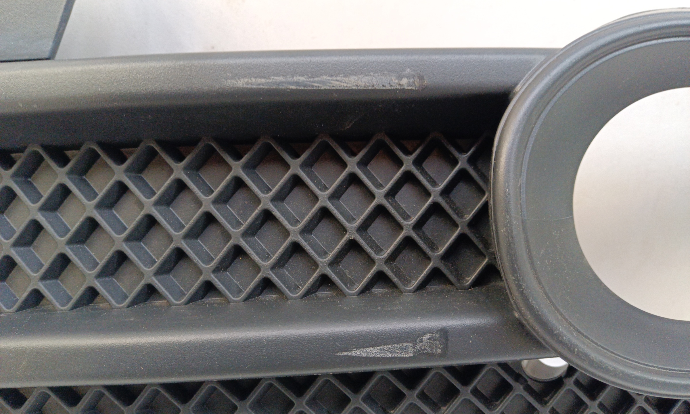 Рамка ПТФ передней левой Audi Q3 1