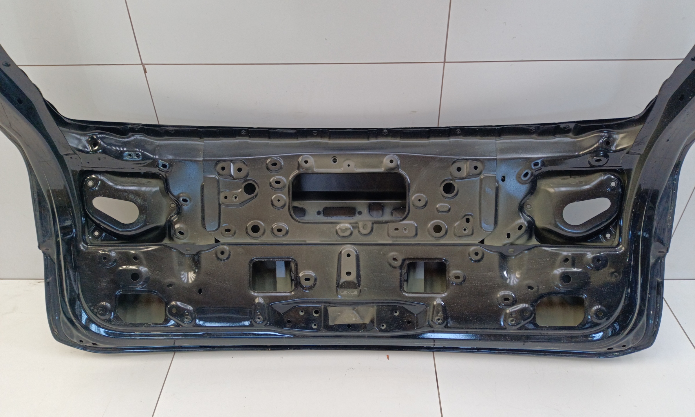 Крышка багажника Lexus RX 4