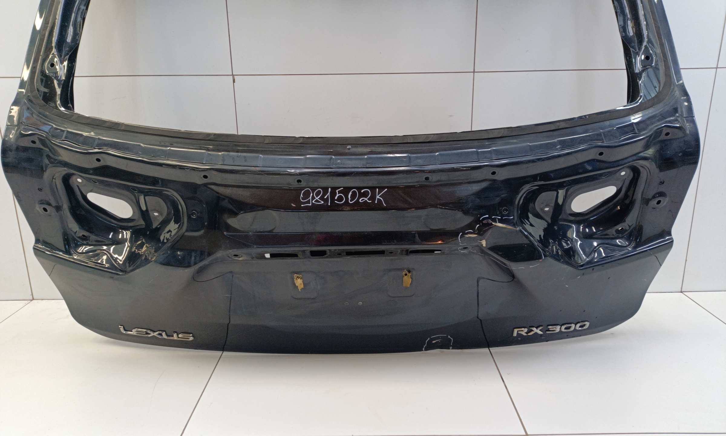 Крышка багажника Lexus RX 4