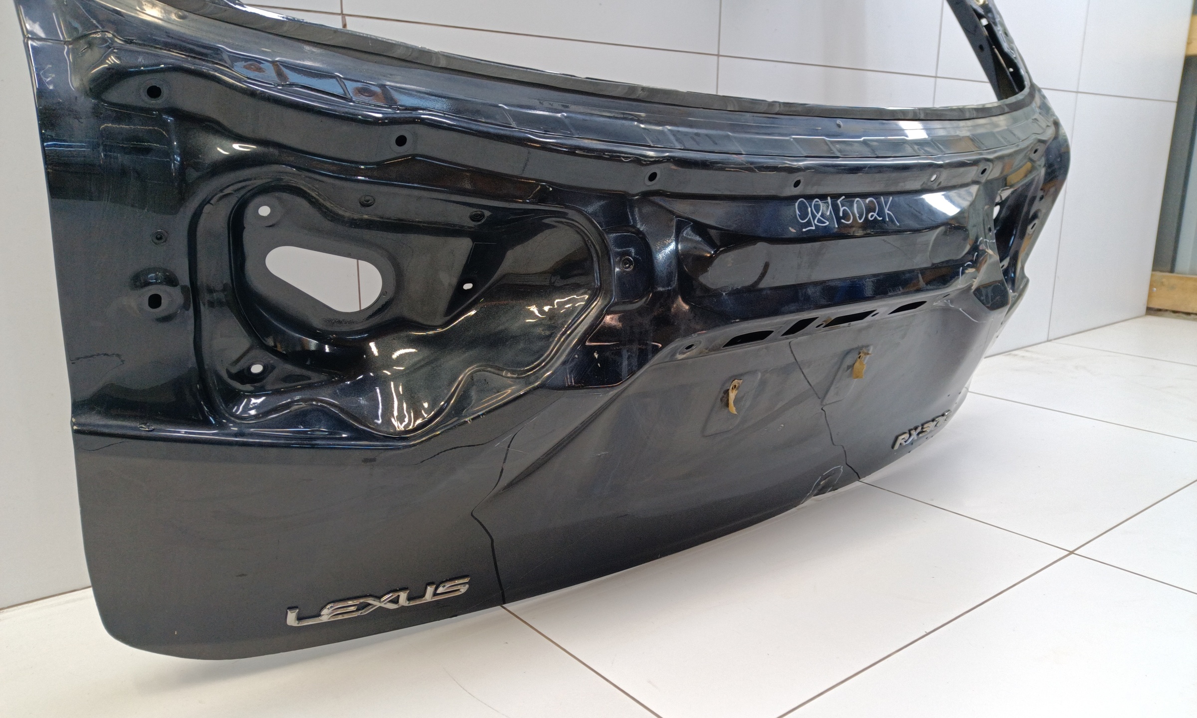 Крышка багажника Lexus RX 4