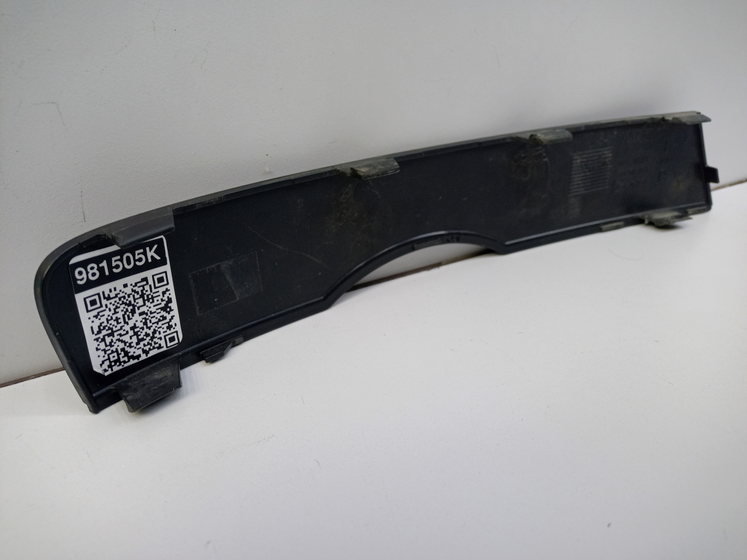 Накладка переднего бампера левая Audi Q3 1 8U