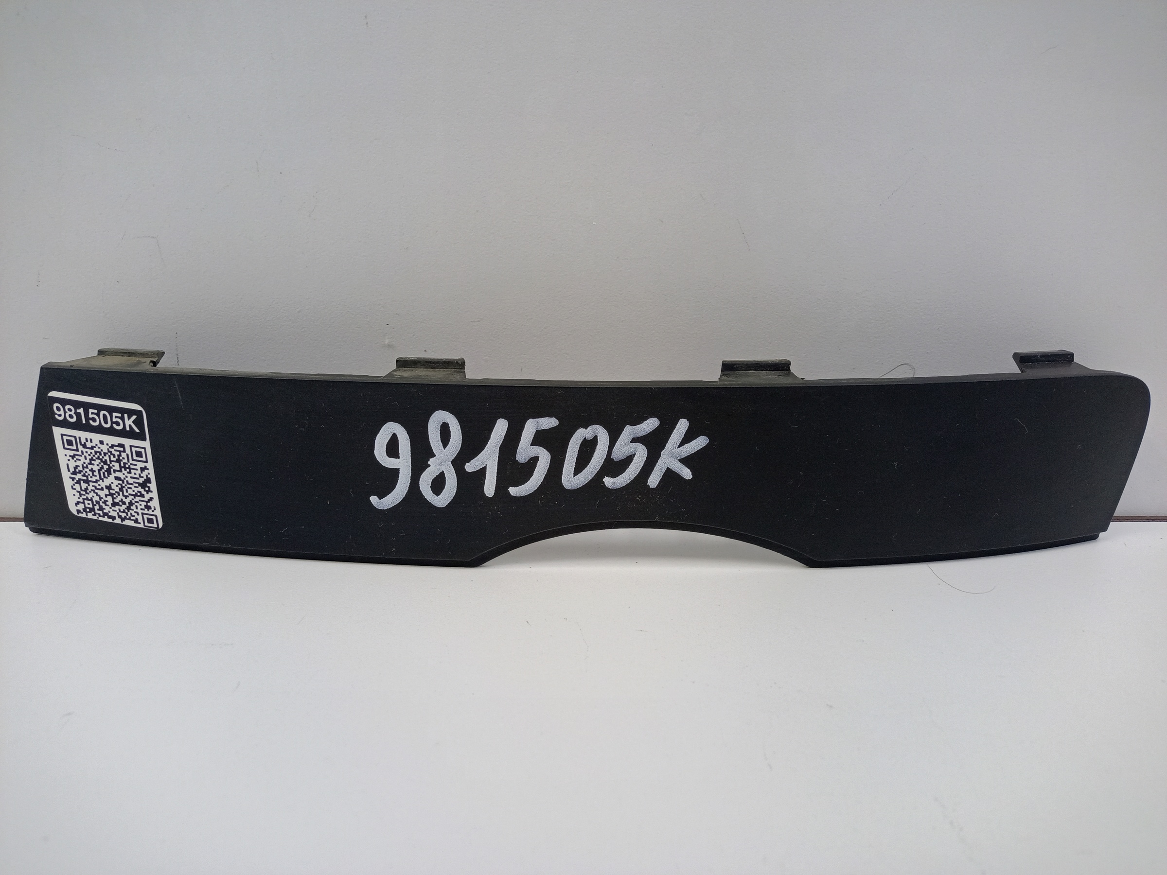 Накладка переднего бампера левая Audi Q3 1 8U