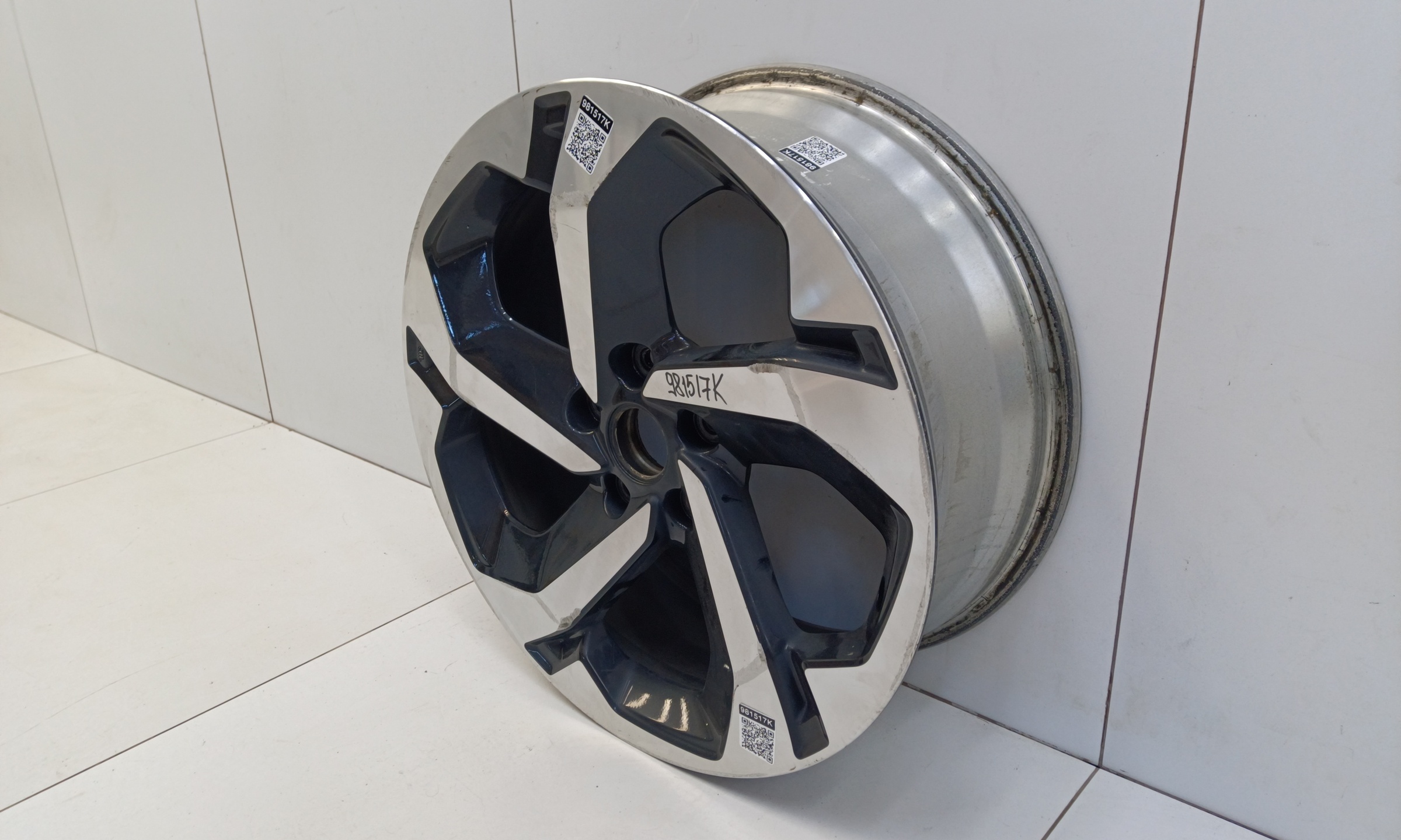 Диск колеса литой Subaru Forester 5 SK Restail R18