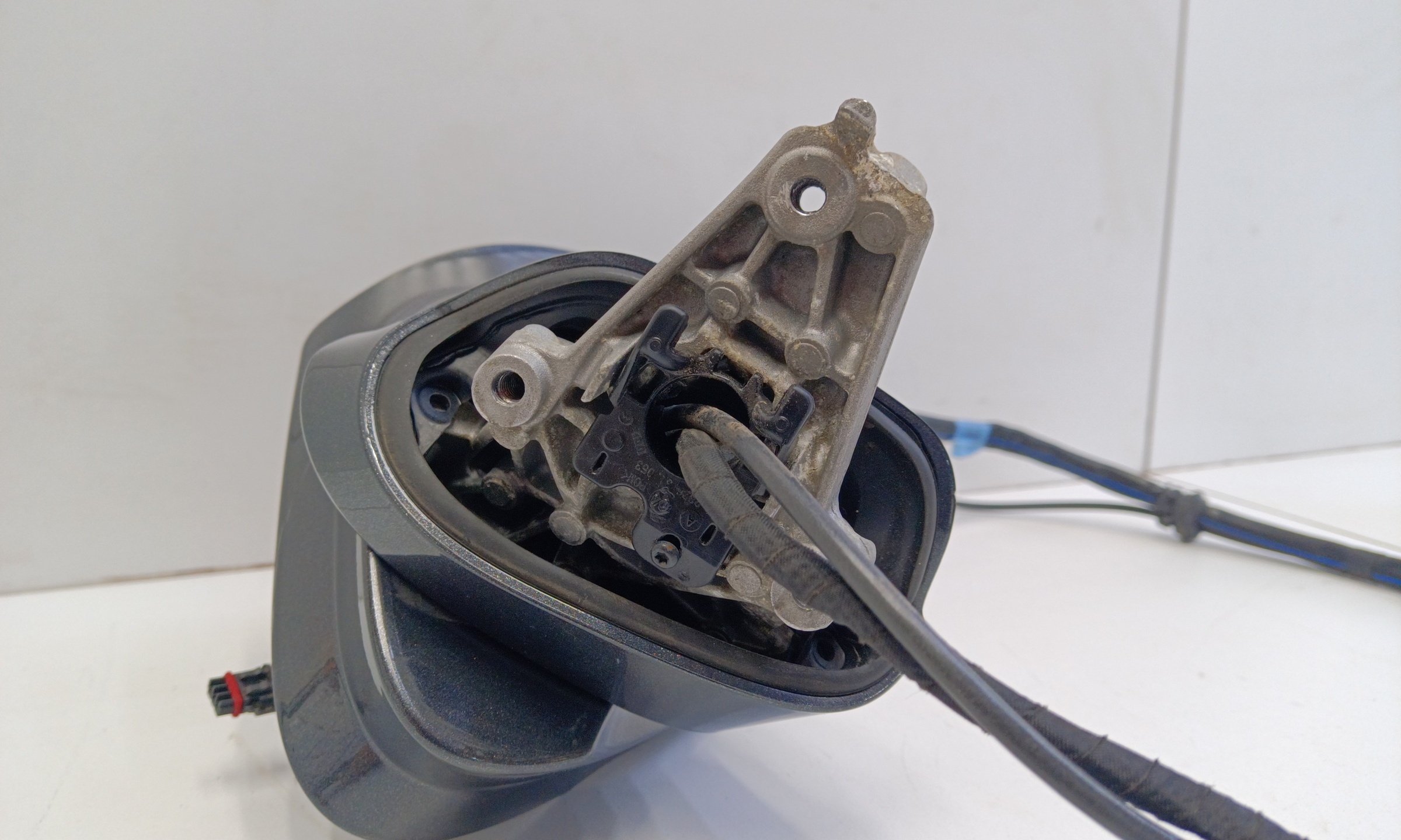 Зеркало правое Bentley Flying Spur 2 15+1 контактов