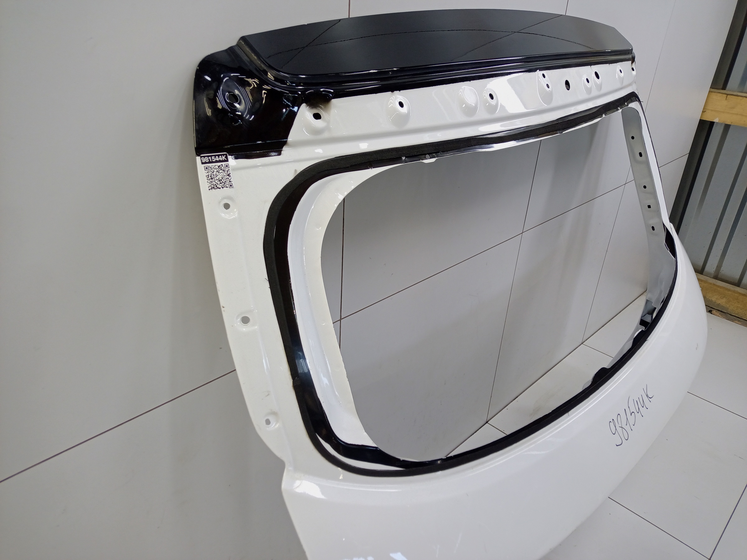 Крышка багажника Geely Coolray