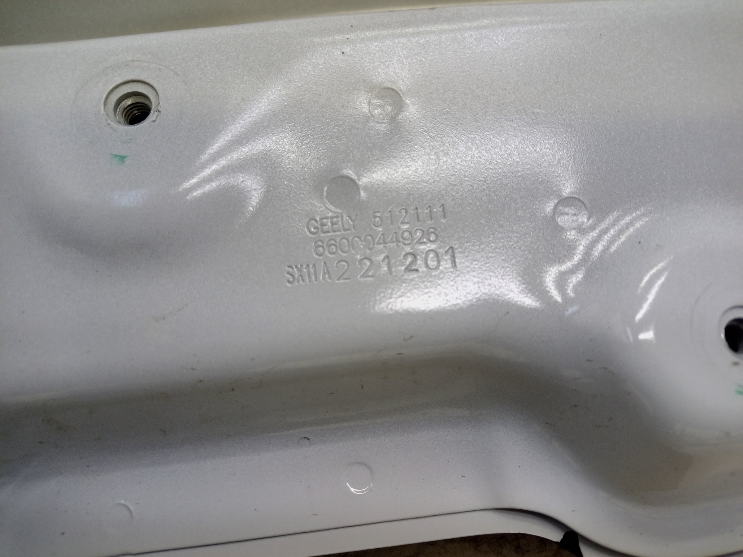 Крышка багажника Geely Coolray
