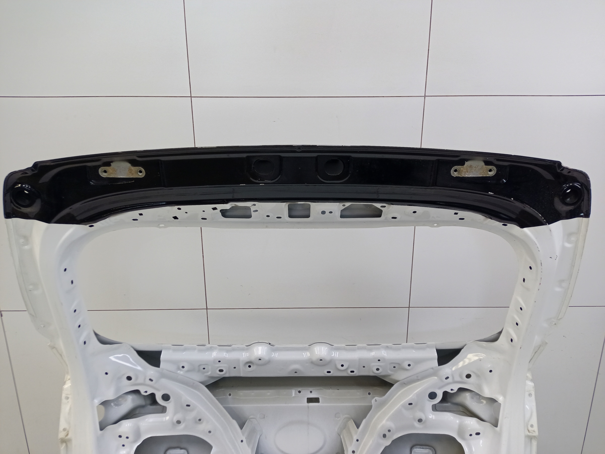 Крышка багажника Geely Coolray